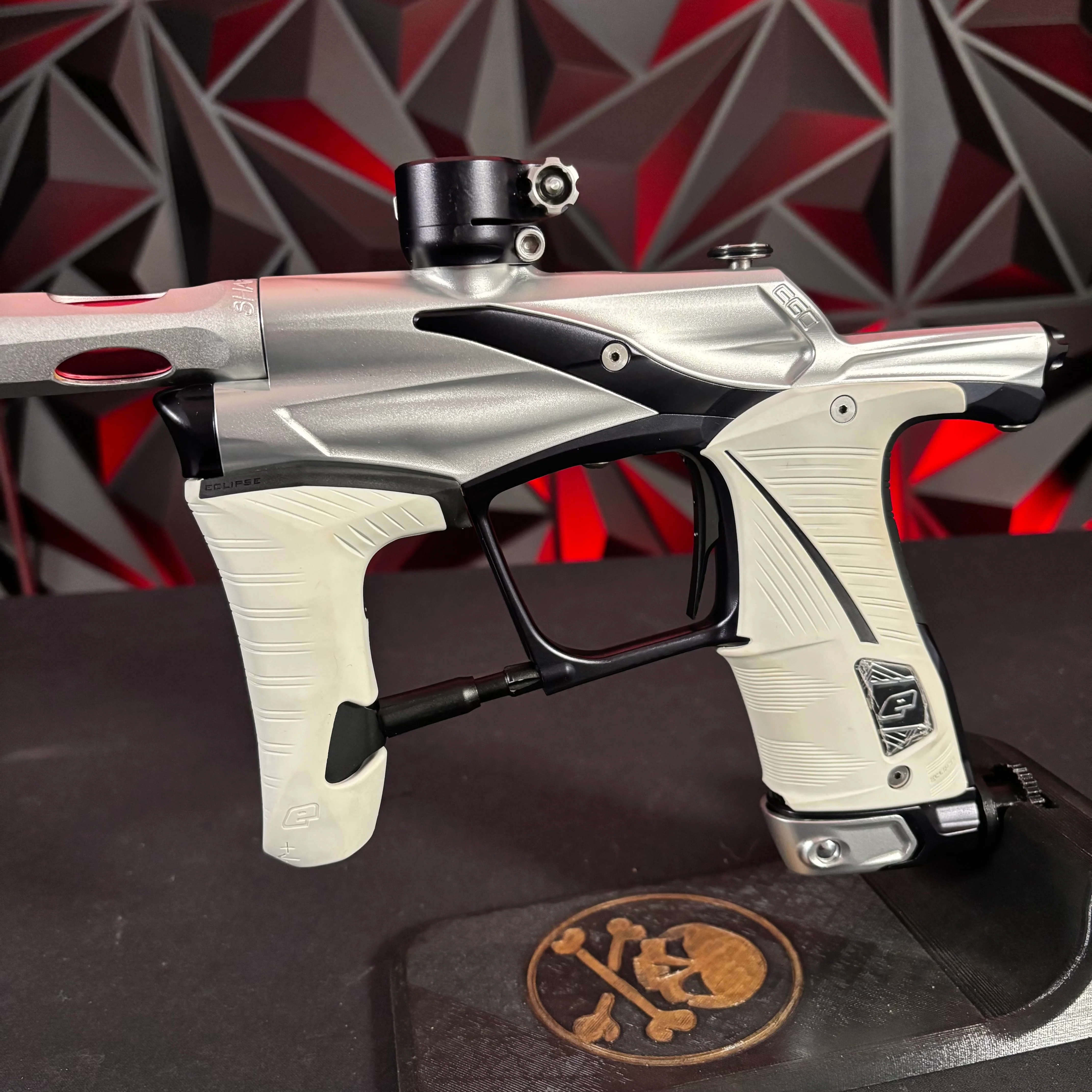 Used Planet Eclipse LV1 Paintball Gun - Silver/Black - Image 5
