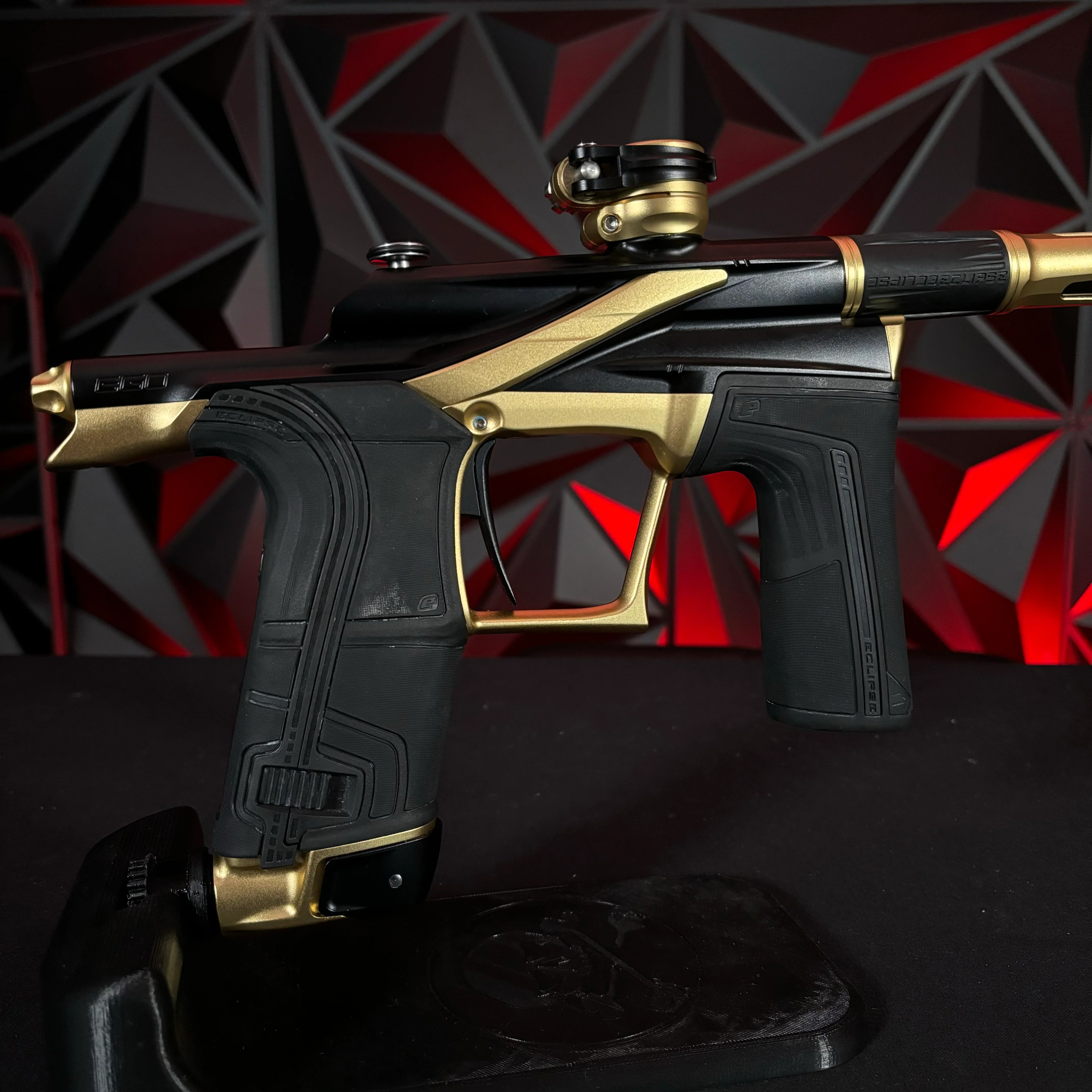Used Planet Eclipse LV2 Paintball Gun - Black/Gold - Image 2