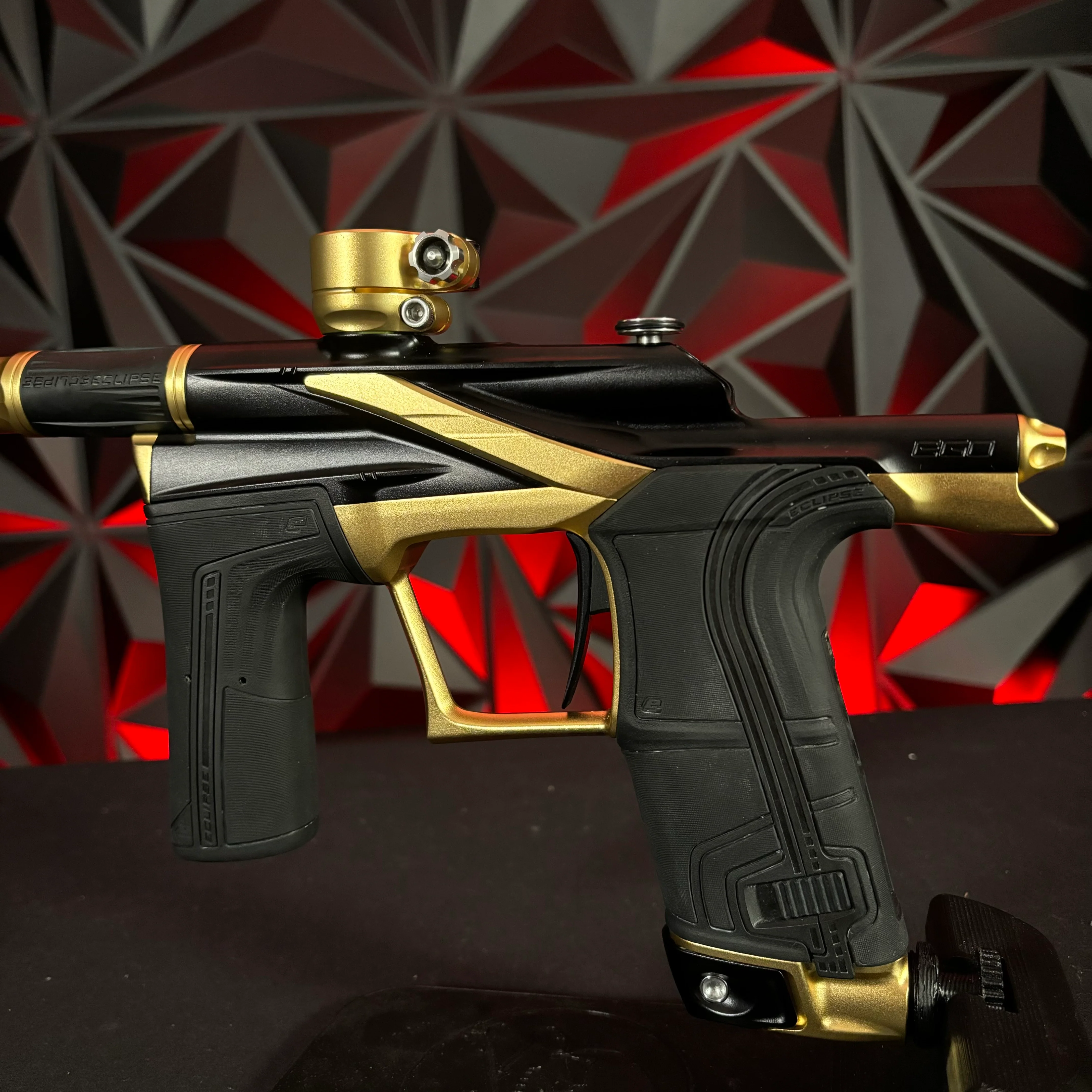 Used Planet Eclipse LV2 Paintball Gun - Black/Gold - Image 3