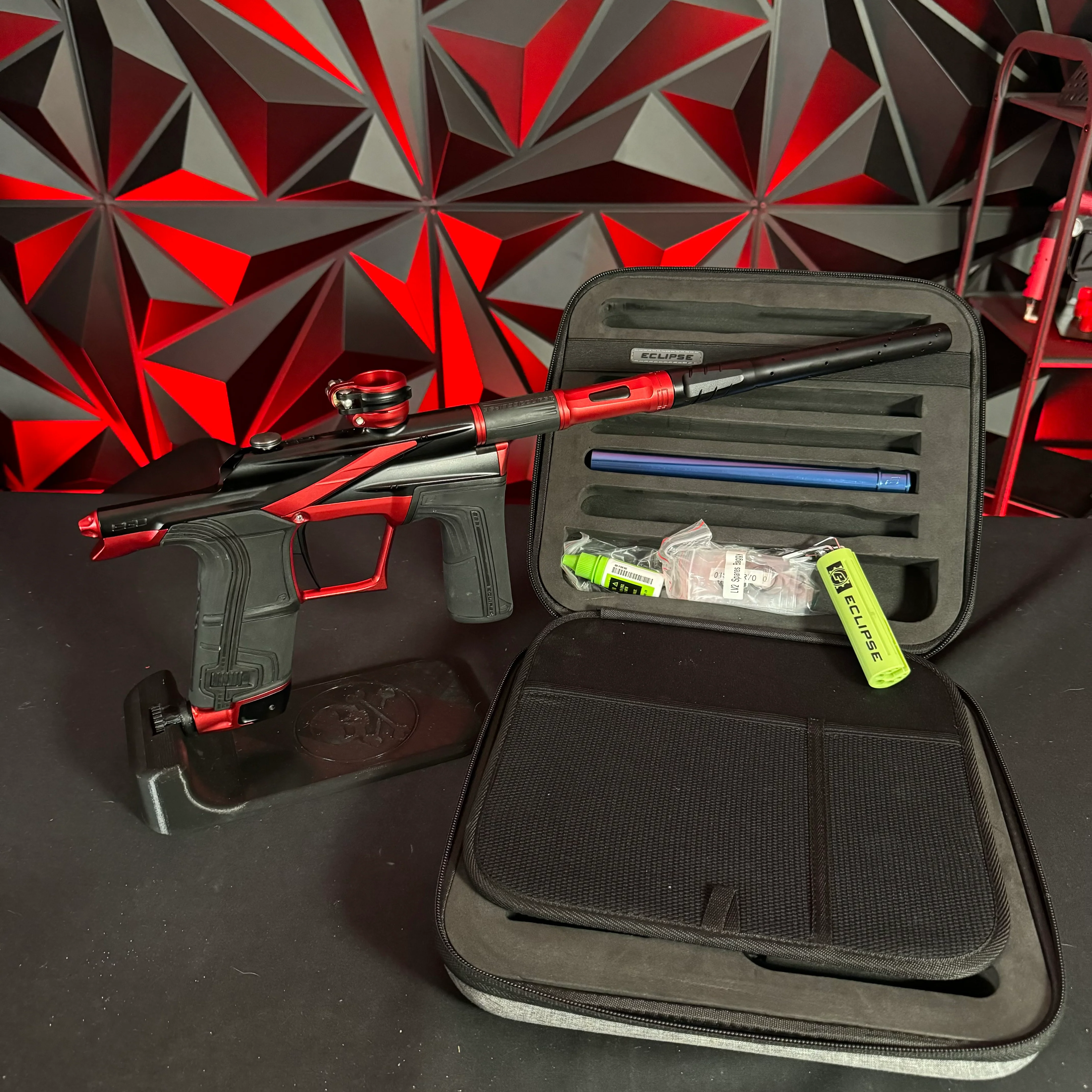 Used Planet Eclipse LV2 Paintball Gun - Black/Red - Image 7