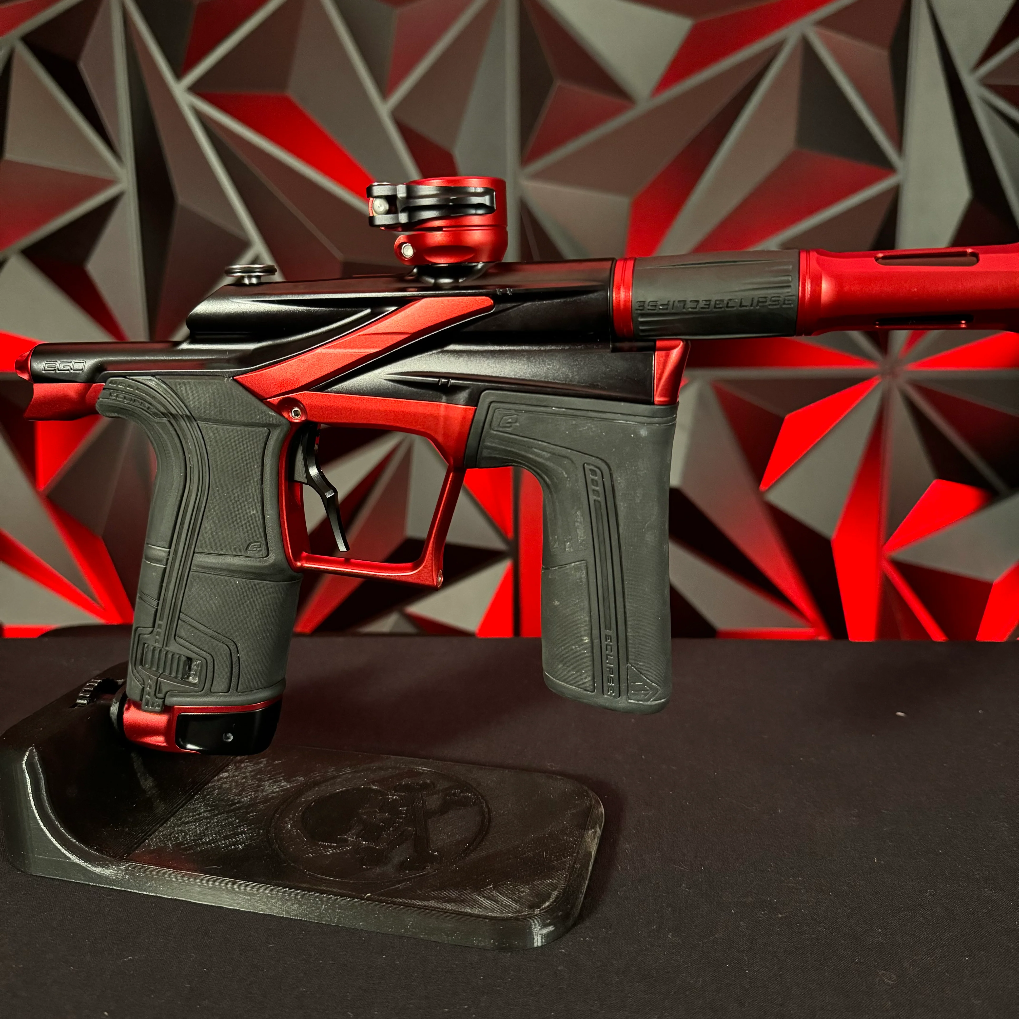 Used Planet Eclipse LV2 Paintball Gun - Black/Red w/ Raptor Deuce Trigger - Image 3