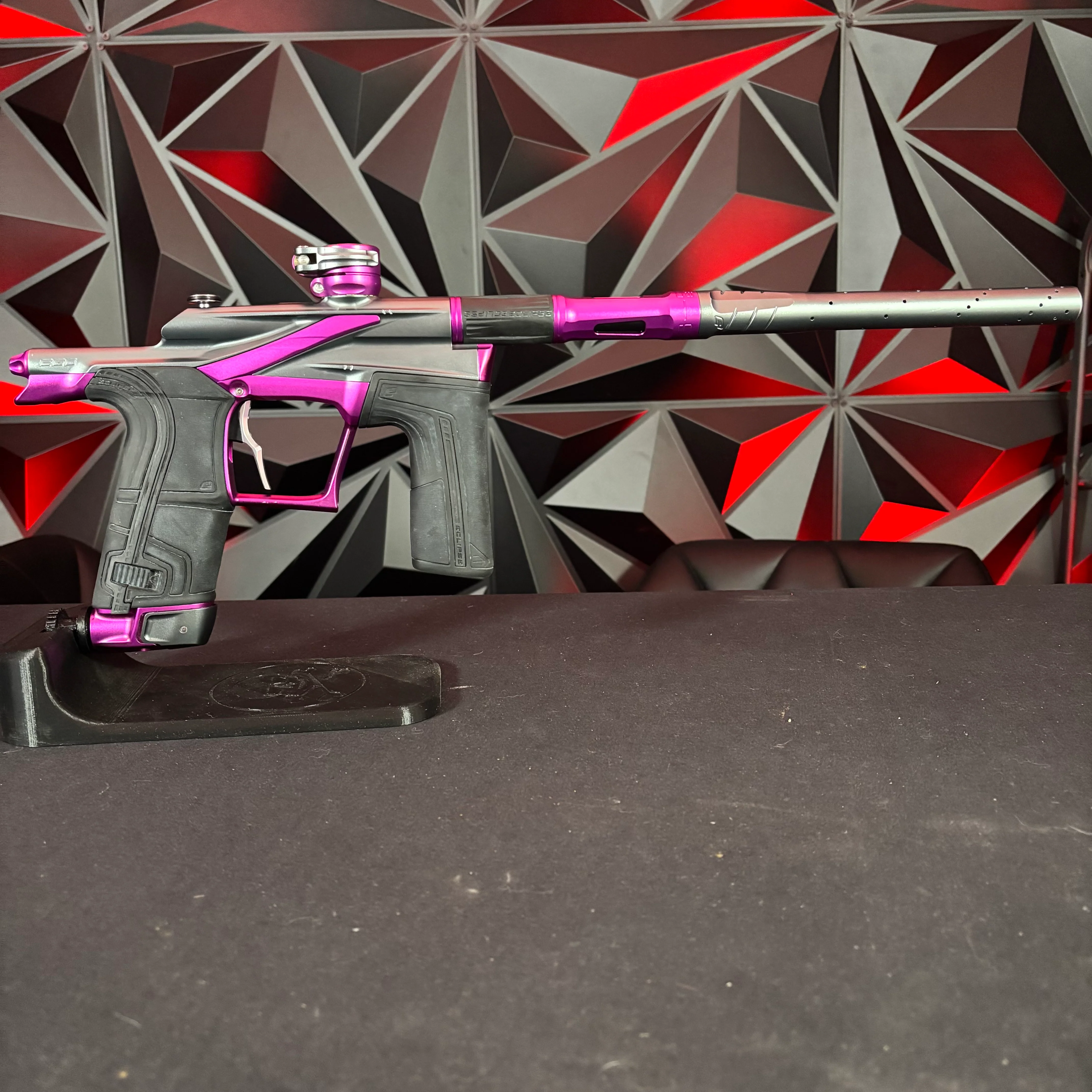 Used Planet Eclipse LV2 Paintball Gun - Havoc w/ Sythe Trigger and bronze acc. - Image 6