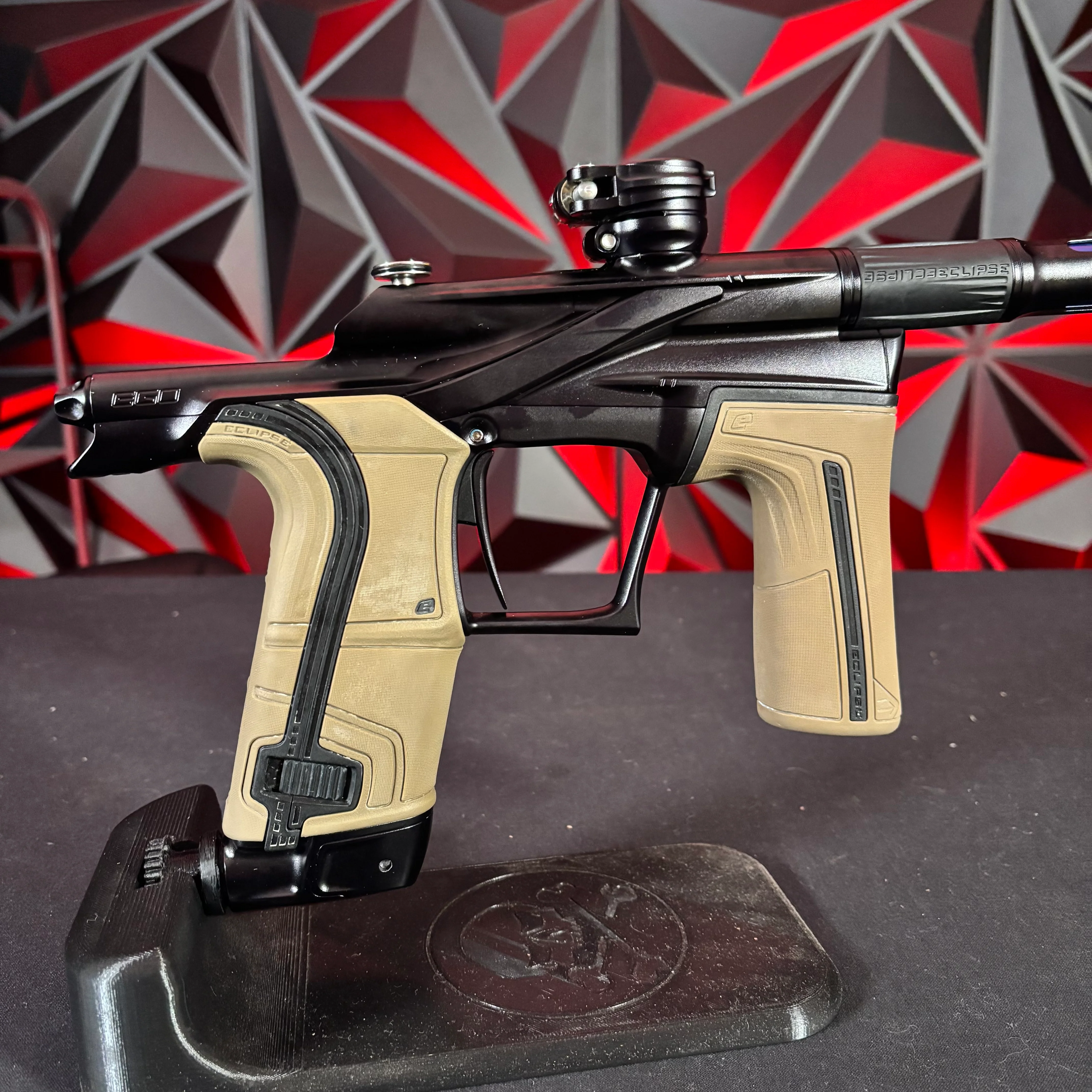 Used Planet Eclipse LV2 Paintball Gun - Midnight /w FDE grips - Image 2