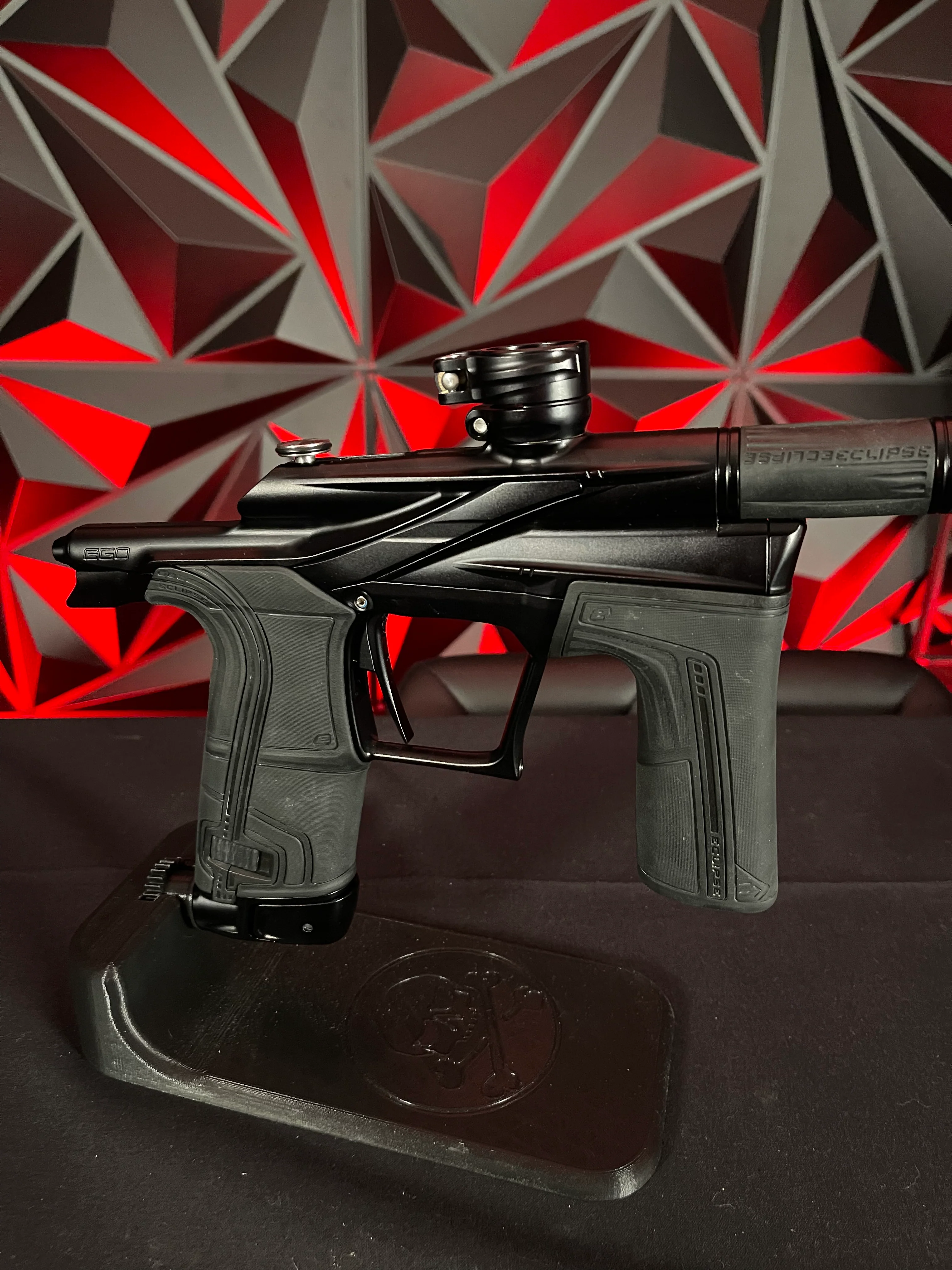 Used Planet Eclipse LV2 Paintball Gun - Midnight w/ 2 s63 Barrel Inserts - Image 3