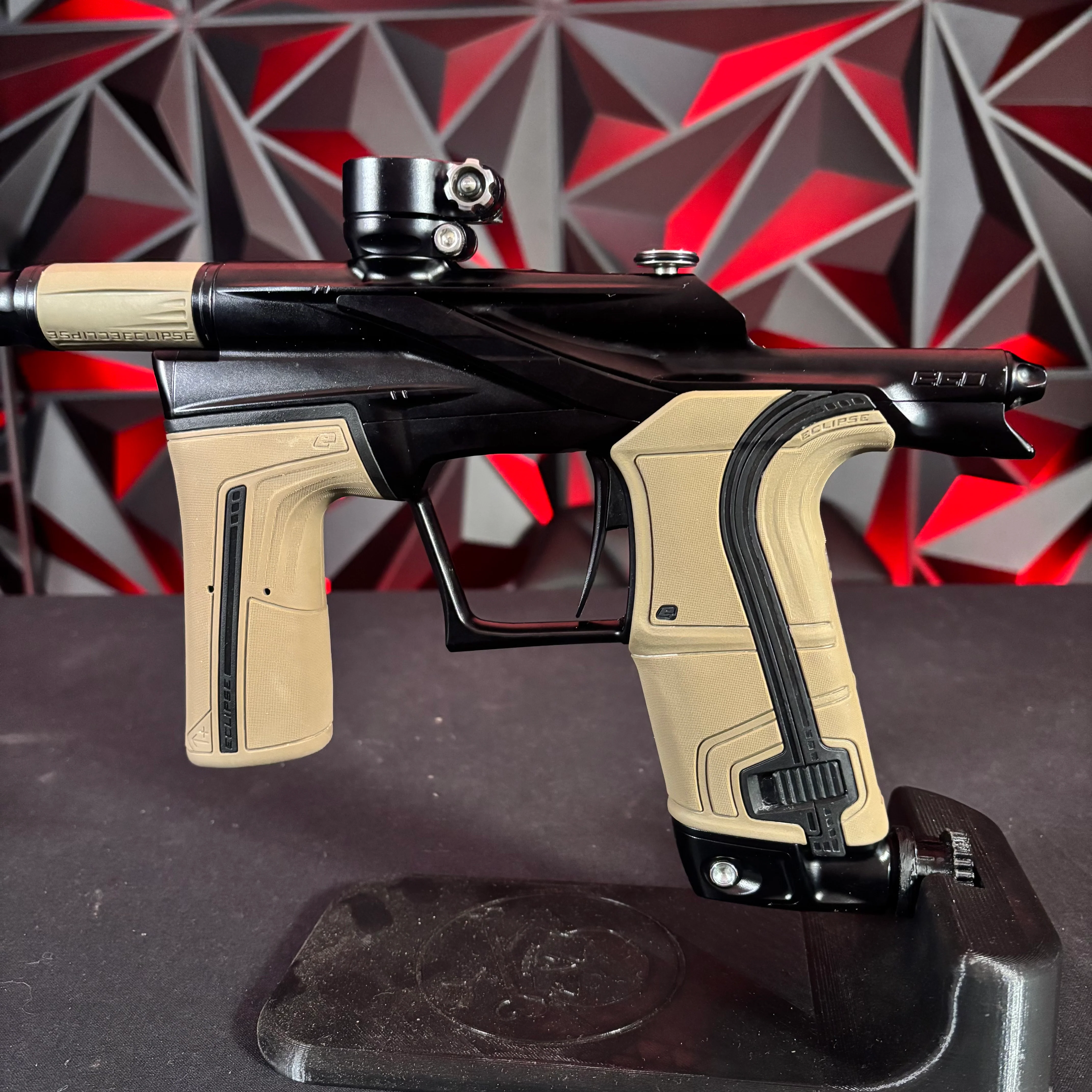 Used Planet Eclipse LV2 Paintball Gun - Midnight /w FDE grips - Image 4