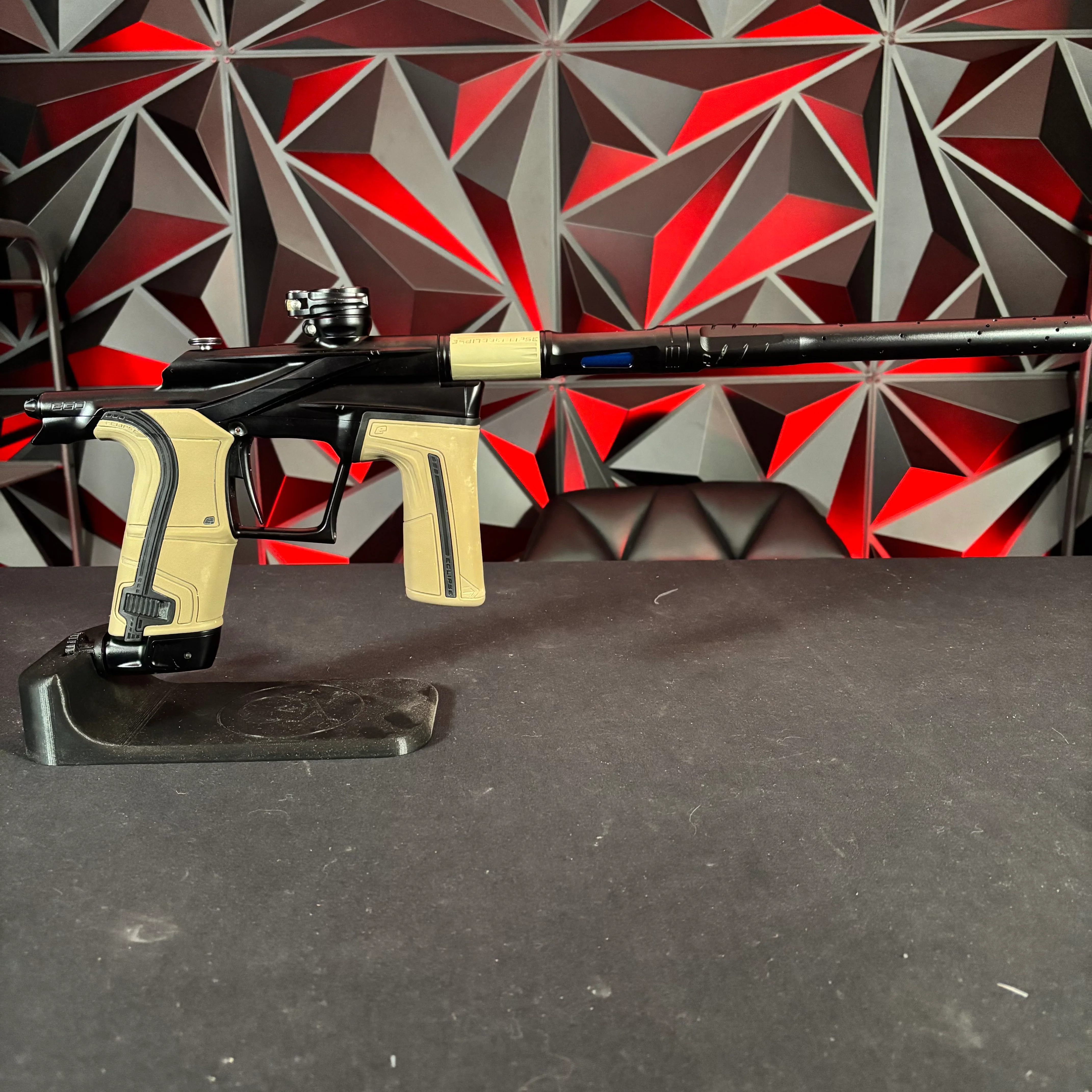 Used Planet Eclipse LV2 Paintball Gun - Midnight /w FDE grips - Image 6
