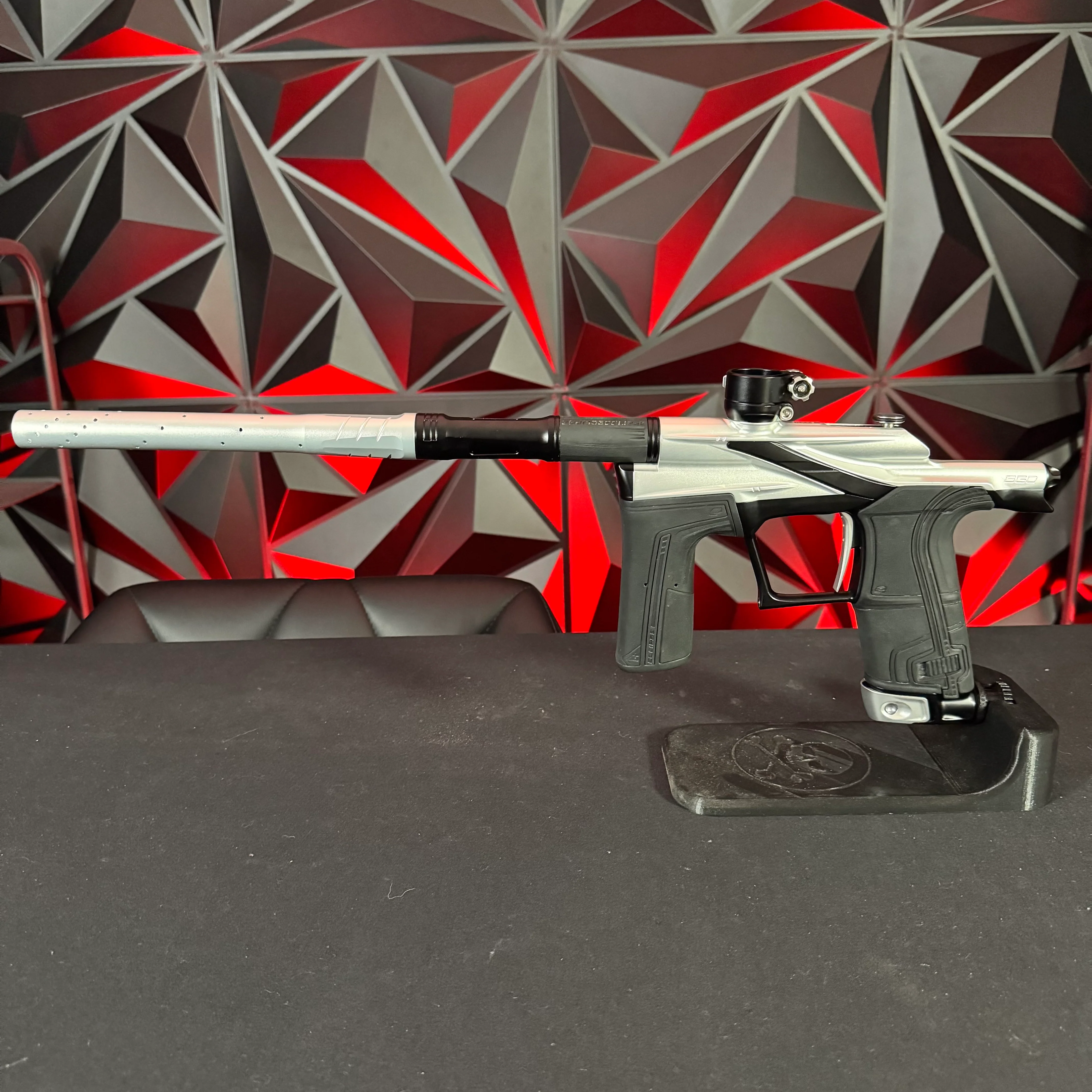 Used Planet Eclipse LV2 Paintball Gun - Silver/Black - Image 7