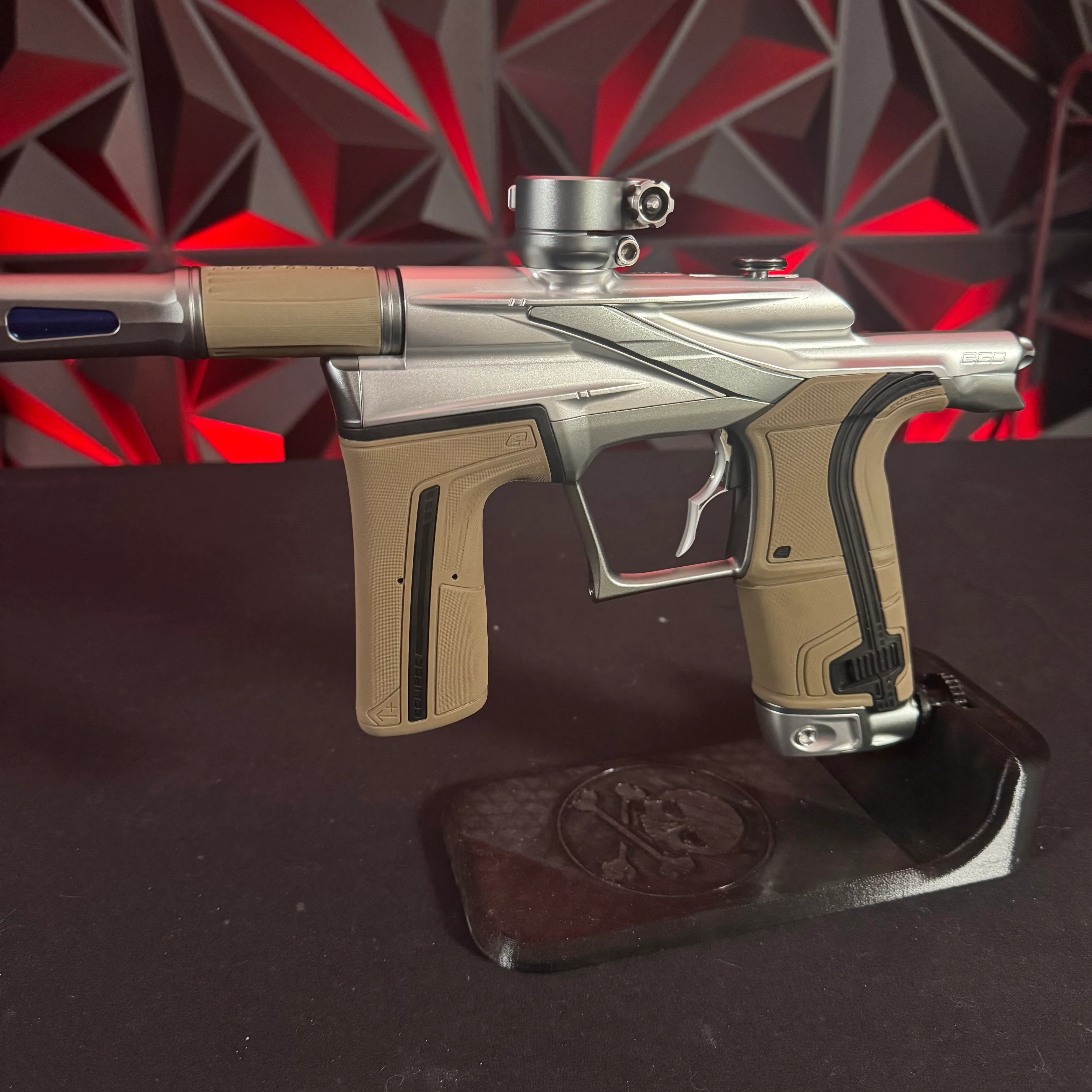 Used Planet Eclipse LV2 Paintball Gun - Silver/Dark Grey w/Earth Grip & Infamous Deuce Trigger - Image 5