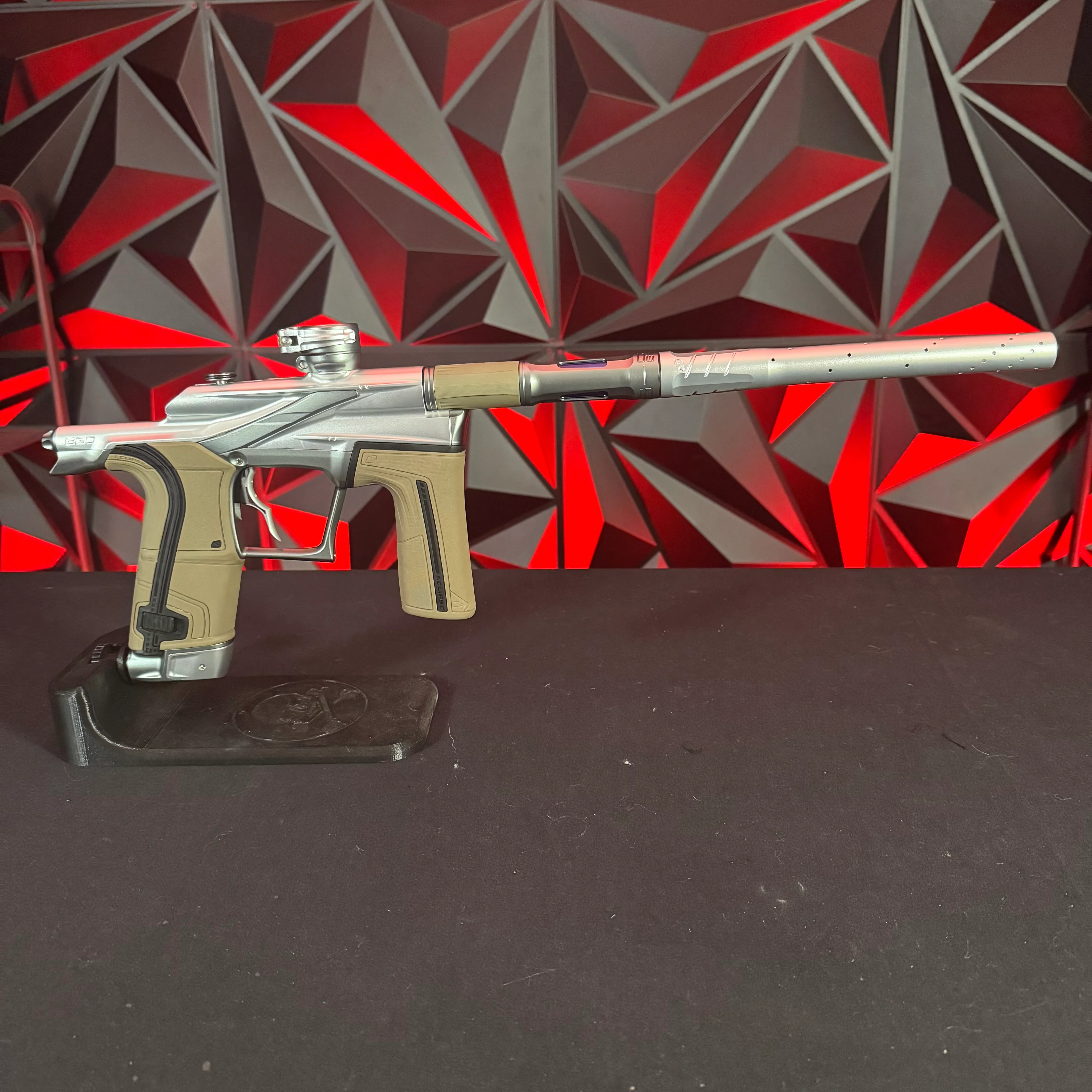 Used Planet Eclipse LV2 Paintball Gun - Silver/Dark Grey w/Earth Grip & Infamous Deuce Trigger - Image 6