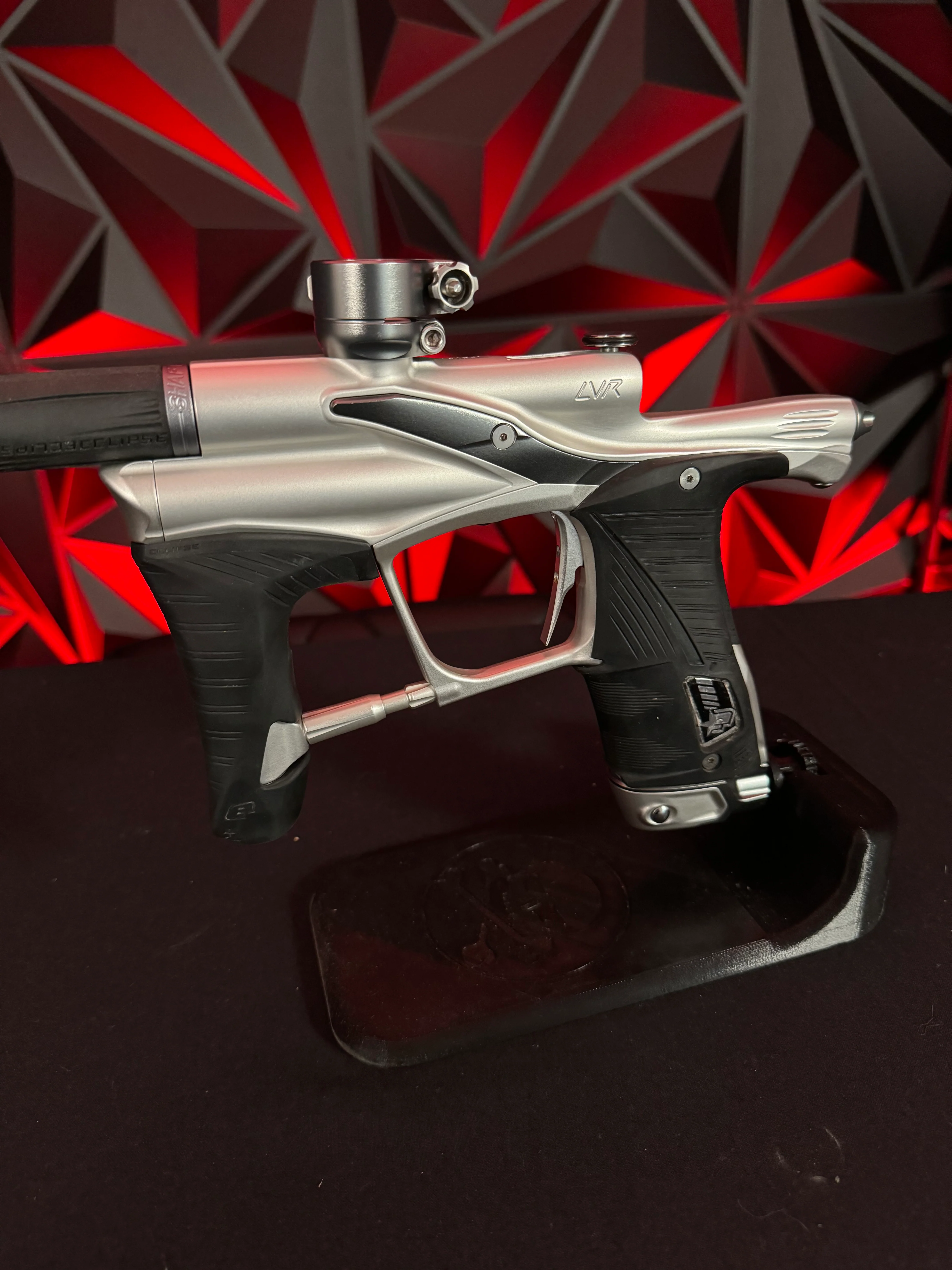 Used Planet Eclipse LVR Paintball Gun - Silver/Grey w/ LV1.5 Trigger Frame - Image 4