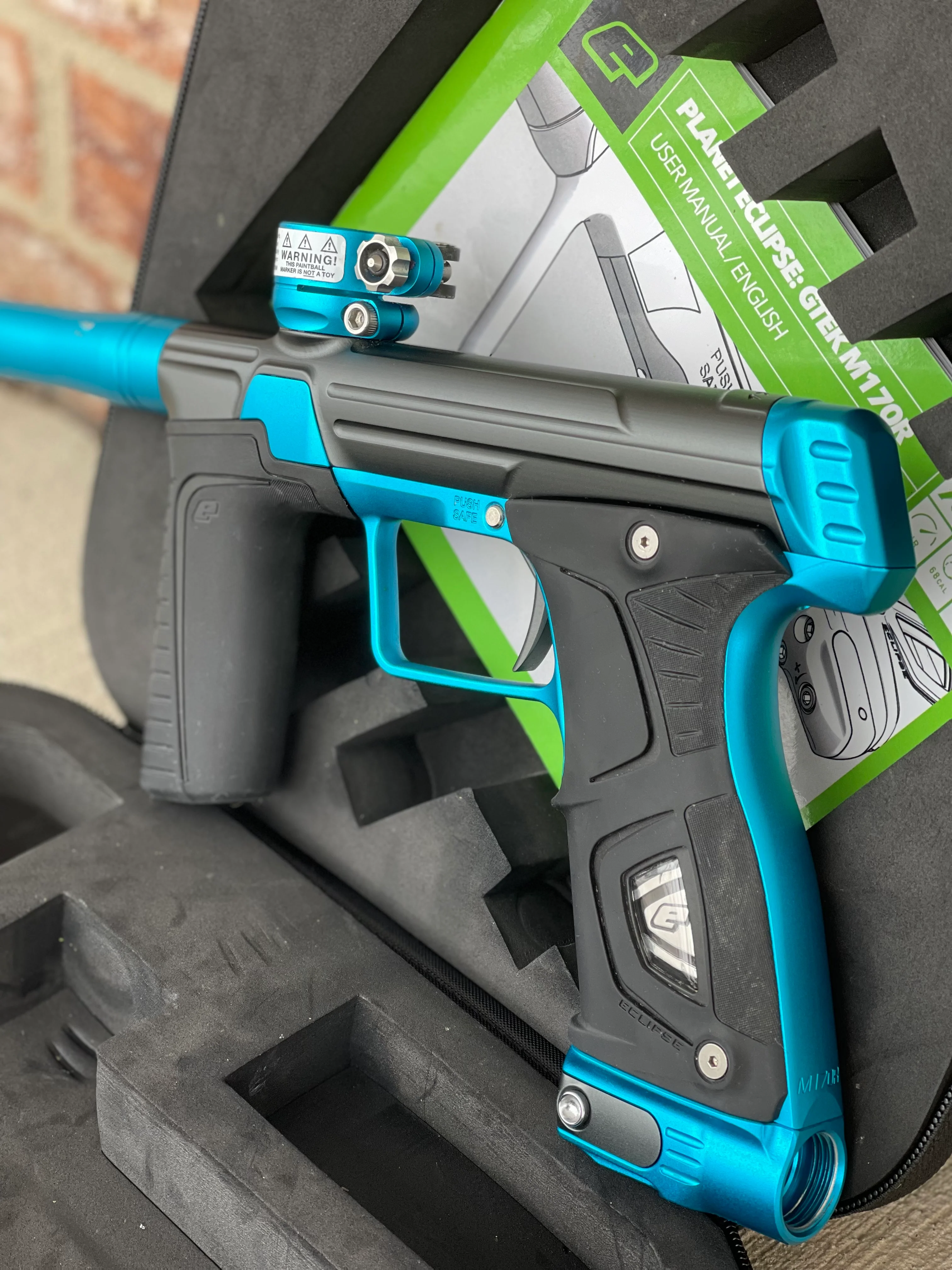 Used Planet Eclipse M170R Paintball Gun - Grey/Blue - Image 2