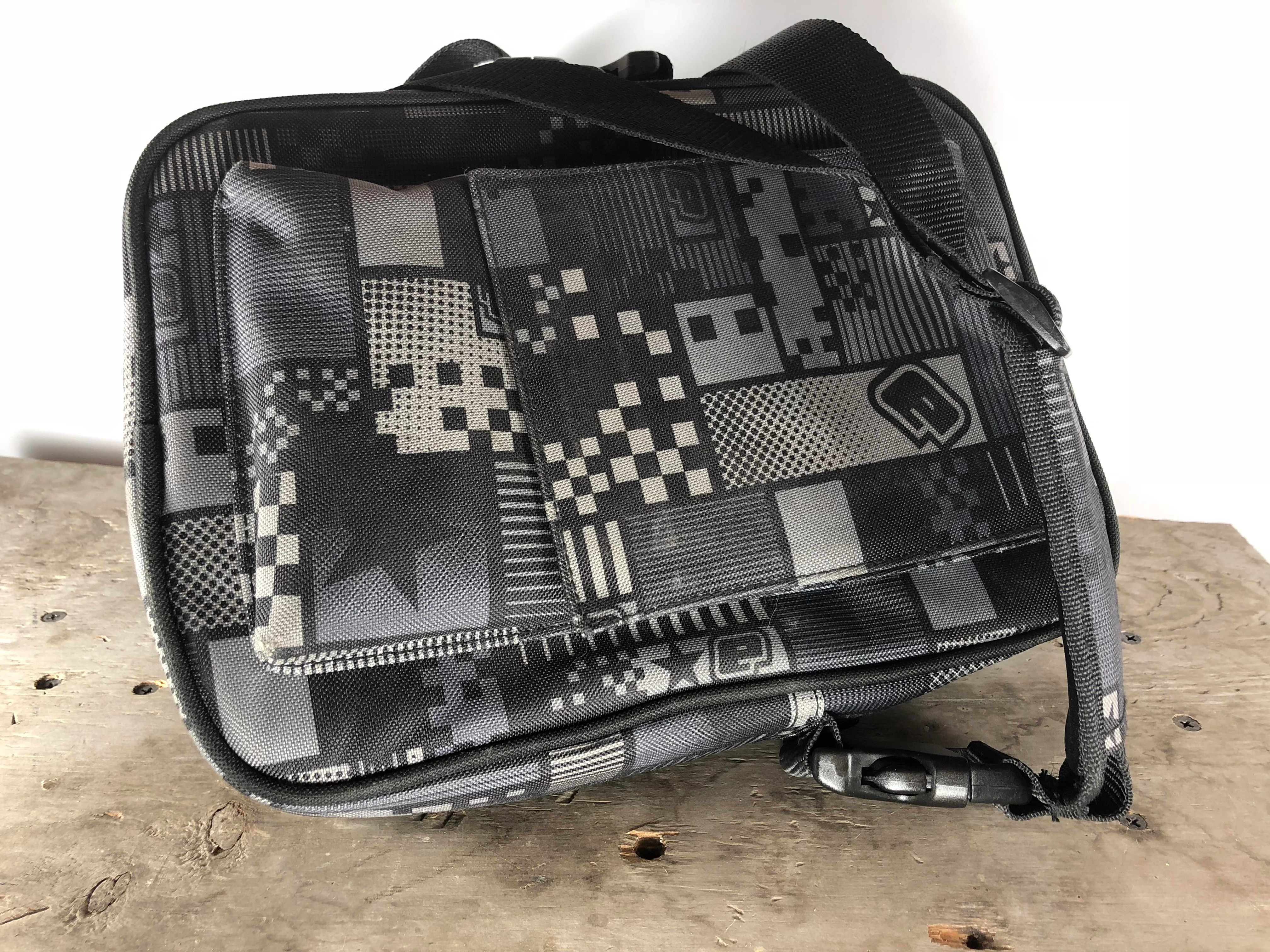 Used Planet Eclipse PE Paintball Gun Bag - Image 2