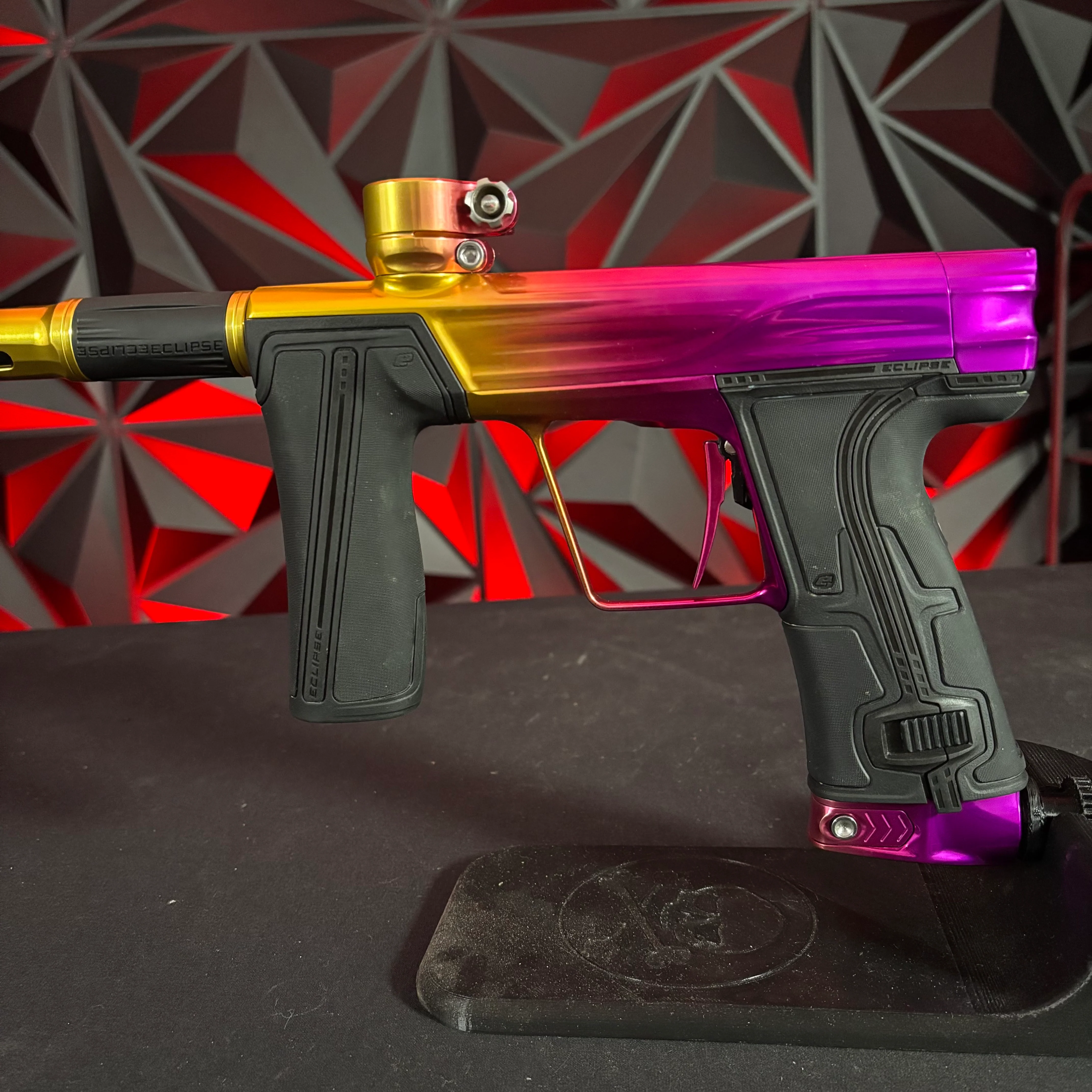 Used Planet Eclipse R5 Paintball Gun - Custom Starburst Fade (1 of 1) *Owners Gun* - Image 3