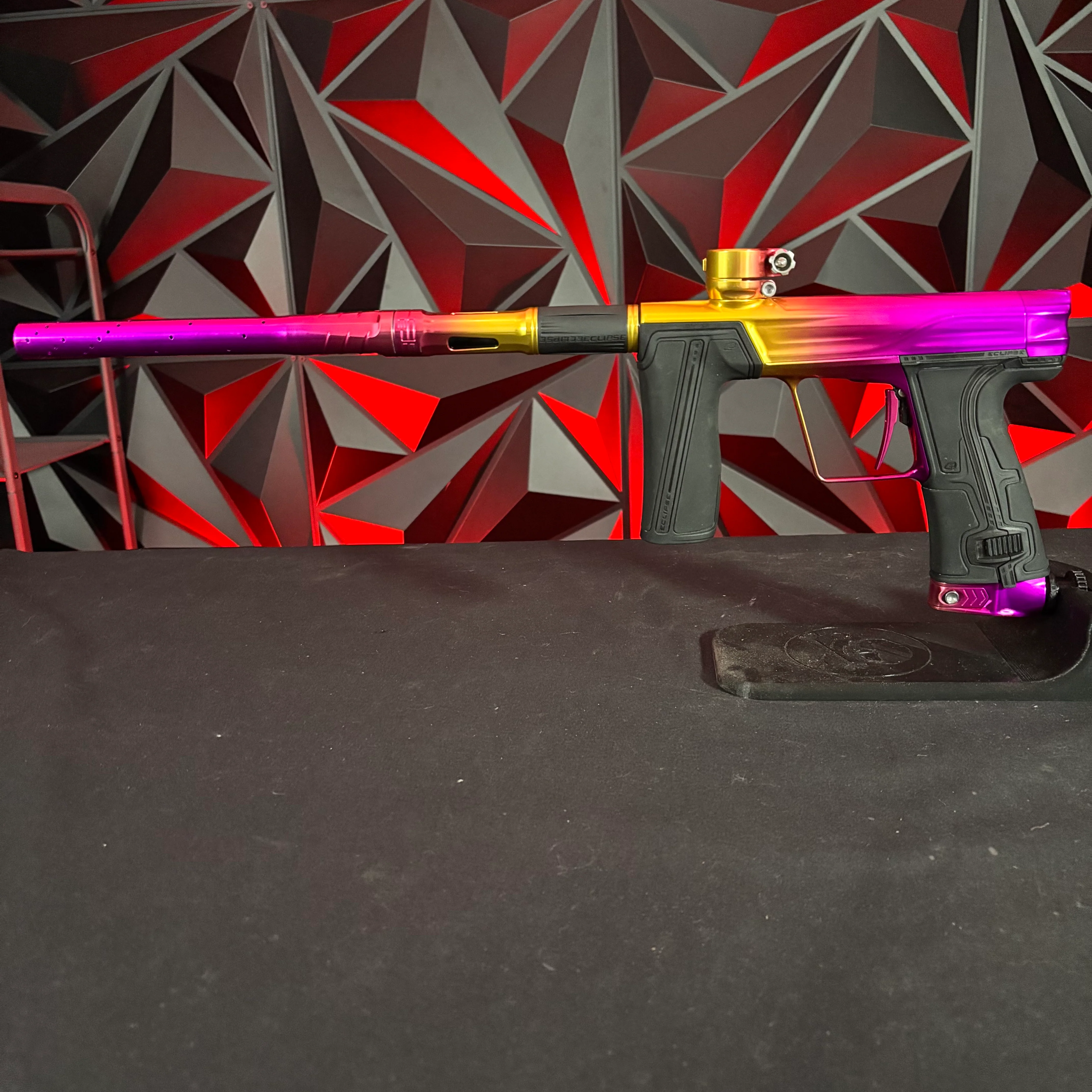 Used Planet Eclipse R5 Paintball Gun - Custom Starburst Fade (1 of 1) *Owners Gun* - Image 7