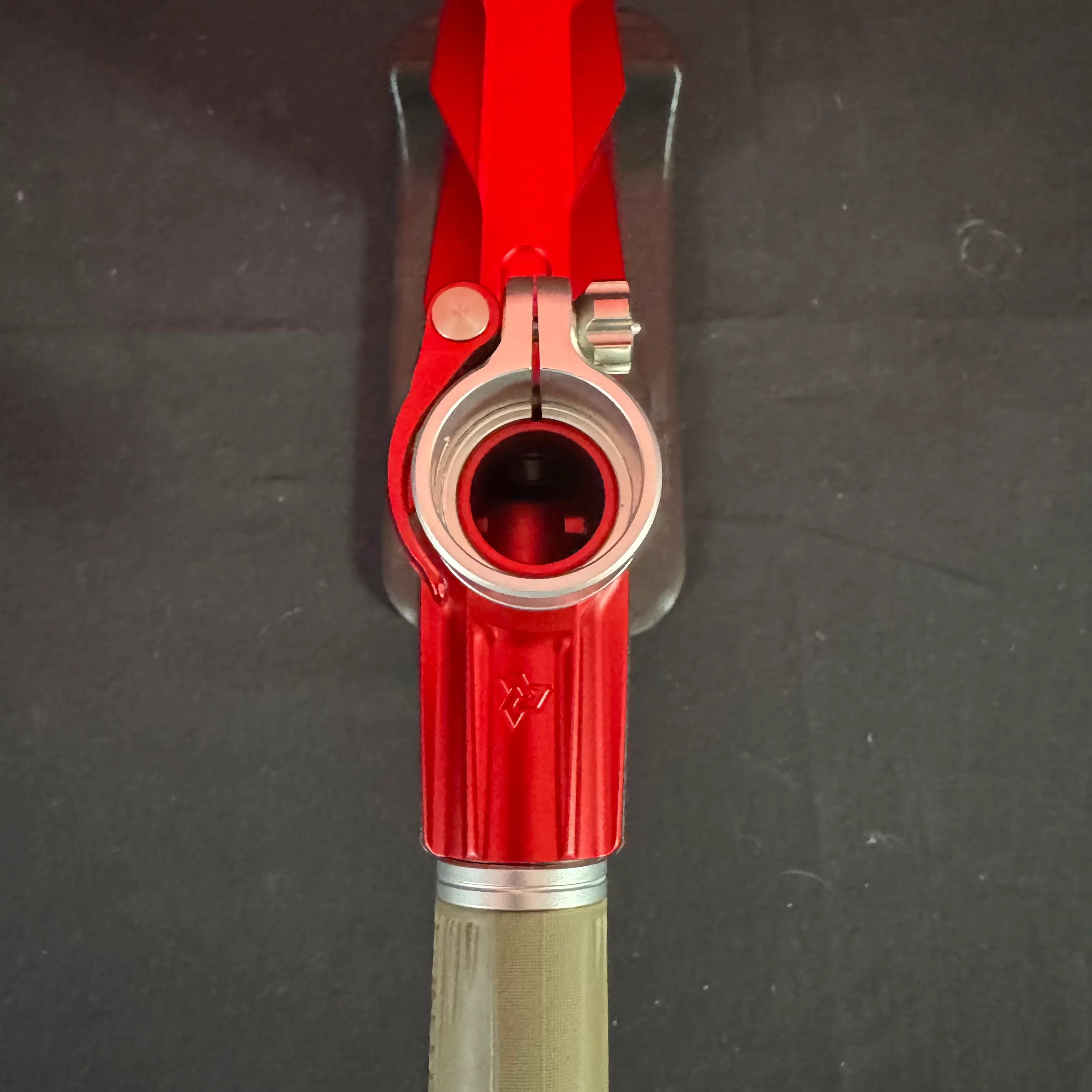 Used Planet Eclipse Project Scales Geo R5 Paintball Gun - Red/Silver w/ Earth Grips - Image 10
