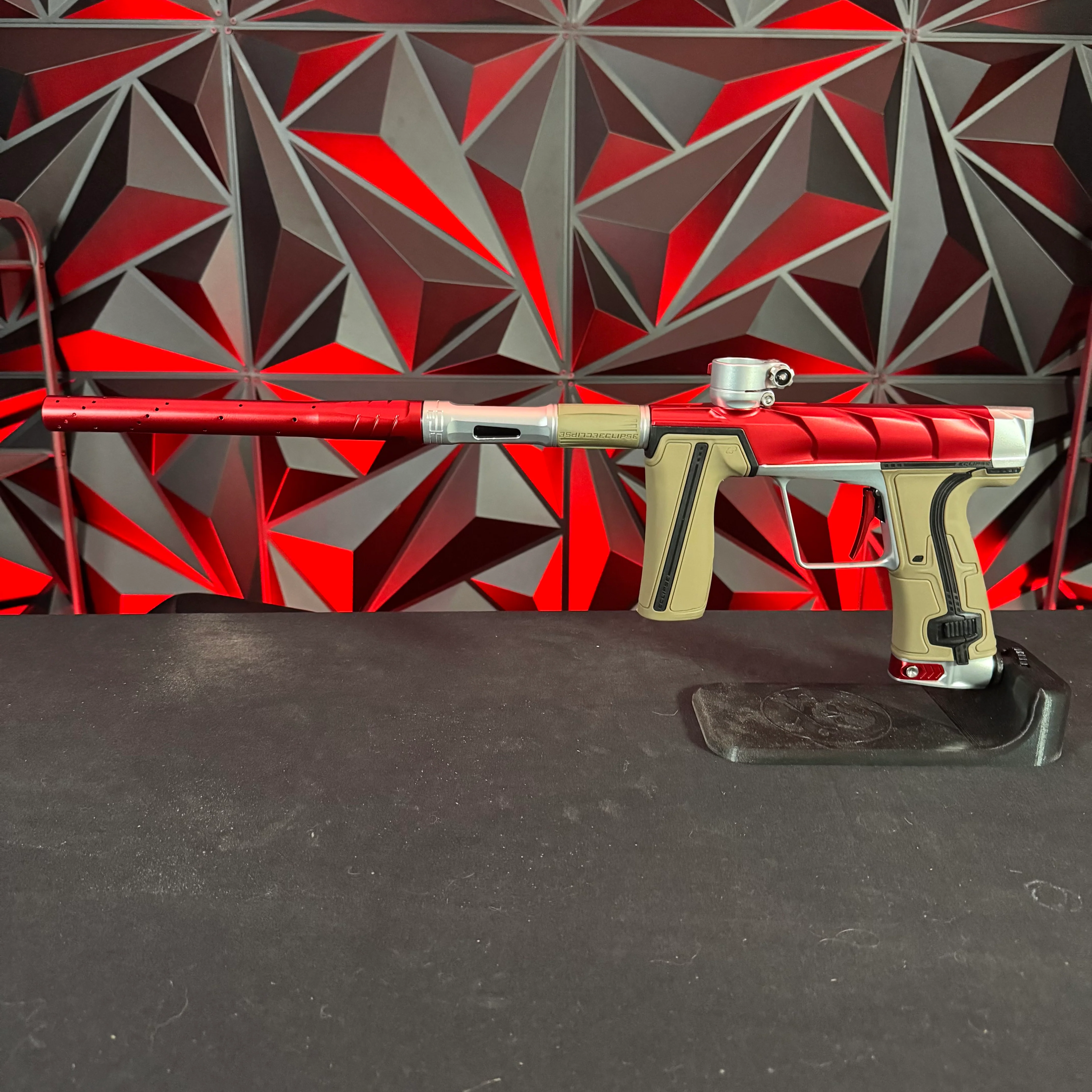 Used Planet Eclipse Project Scales Geo R5 Paintball Gun - Red/Silver w/ Earth Grips - Image 7