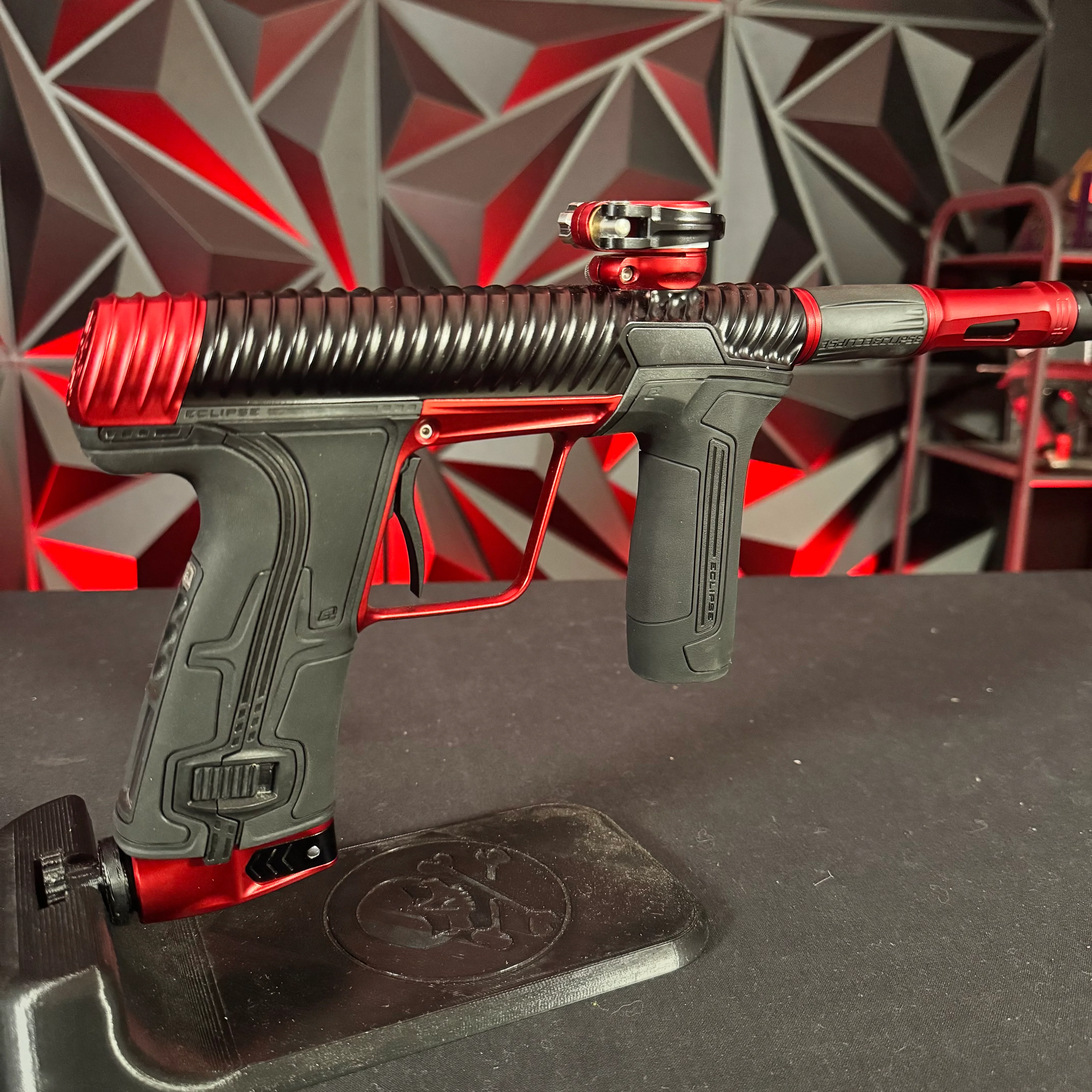 Used Planet Eclipse TWISTER CS3 Paintball Gun - Black/Red - Image 2
