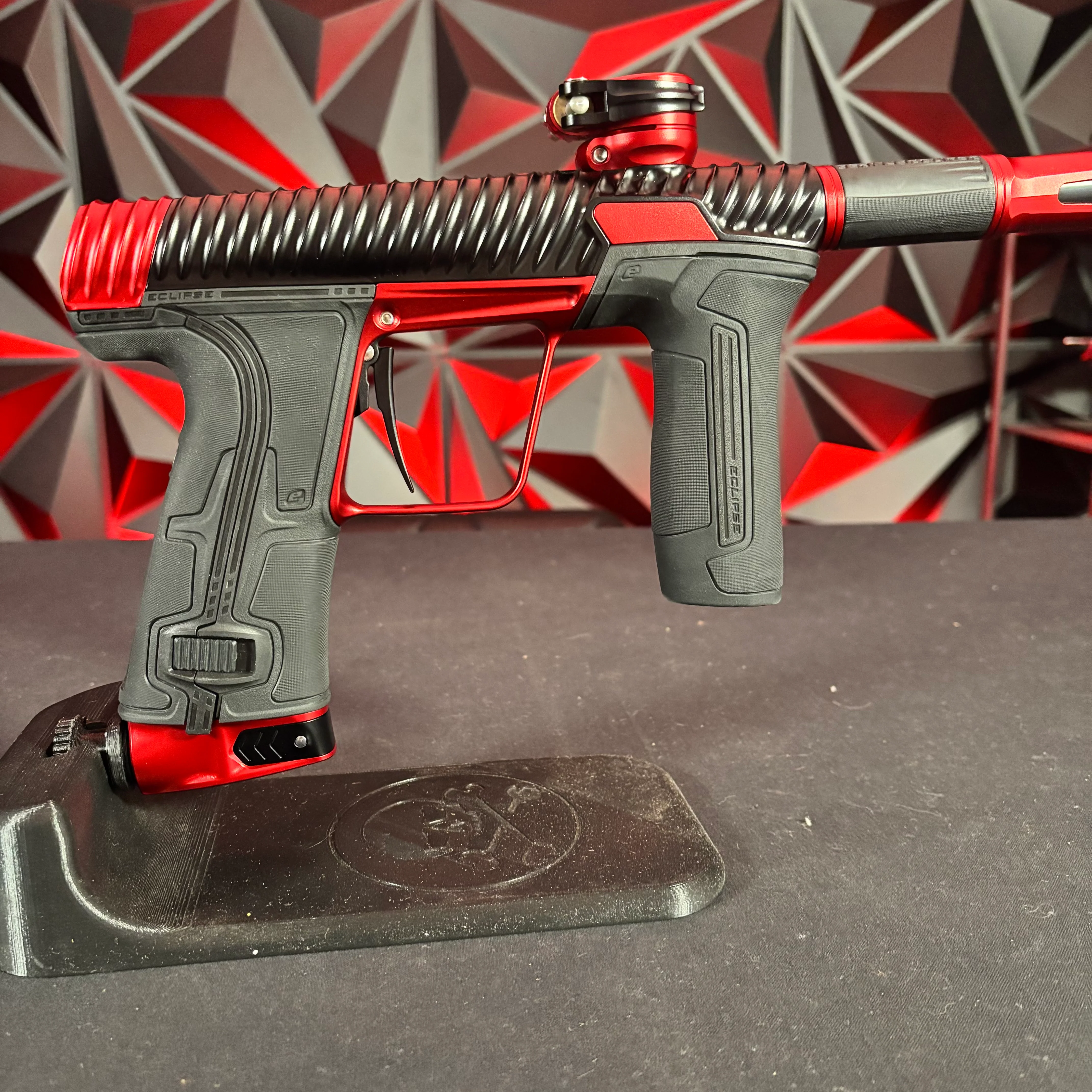 Used Planet Eclipse TWISTER CS3 Paintball Gun - Black/Red - Image 2