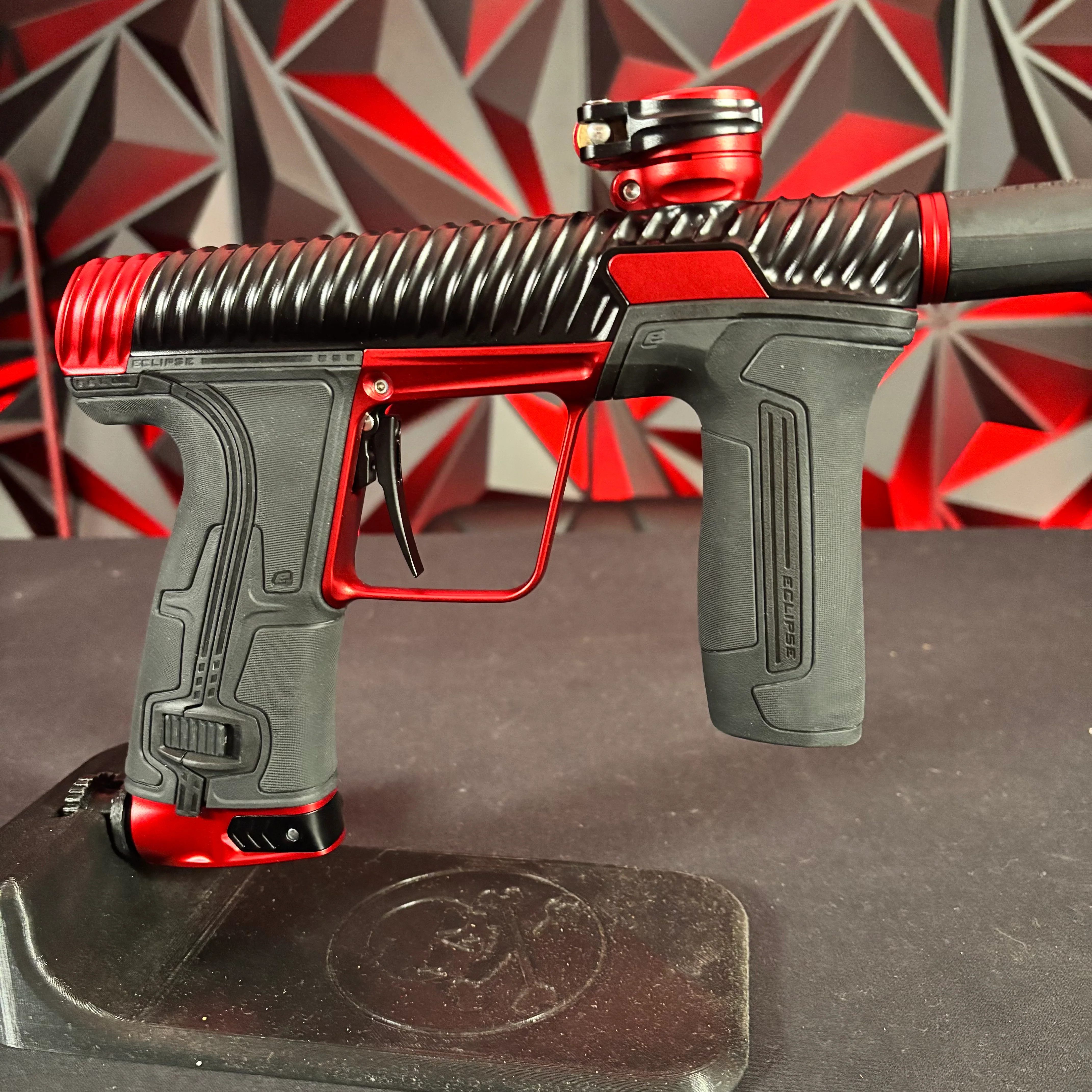 Used Planet Eclipse TWISTER CS3 Paintball Gun - Black/Red - Image 3