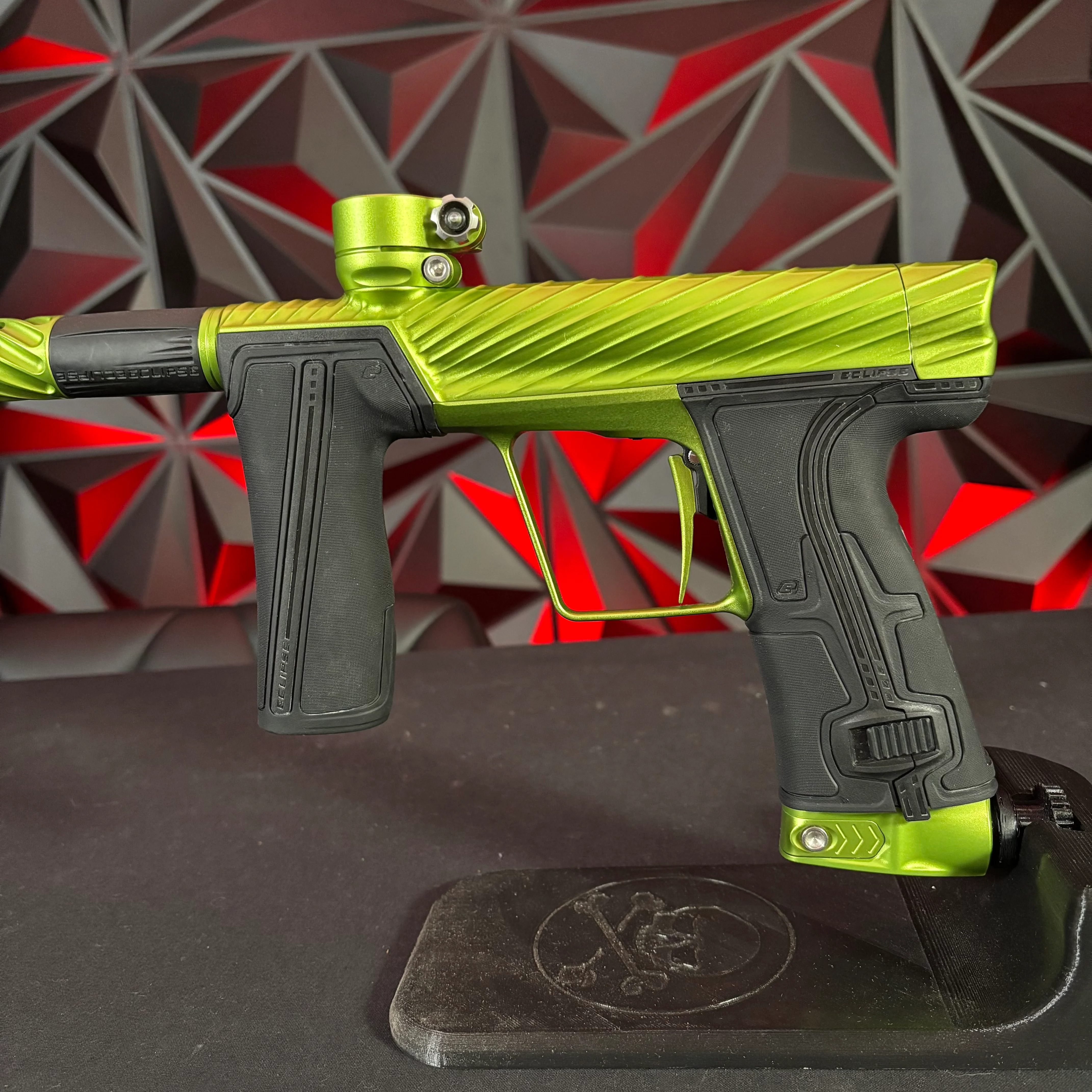 Used Planet Eclipse/Twister Geo R5 Paintball Marker - Fallout (Lime) - Image 2