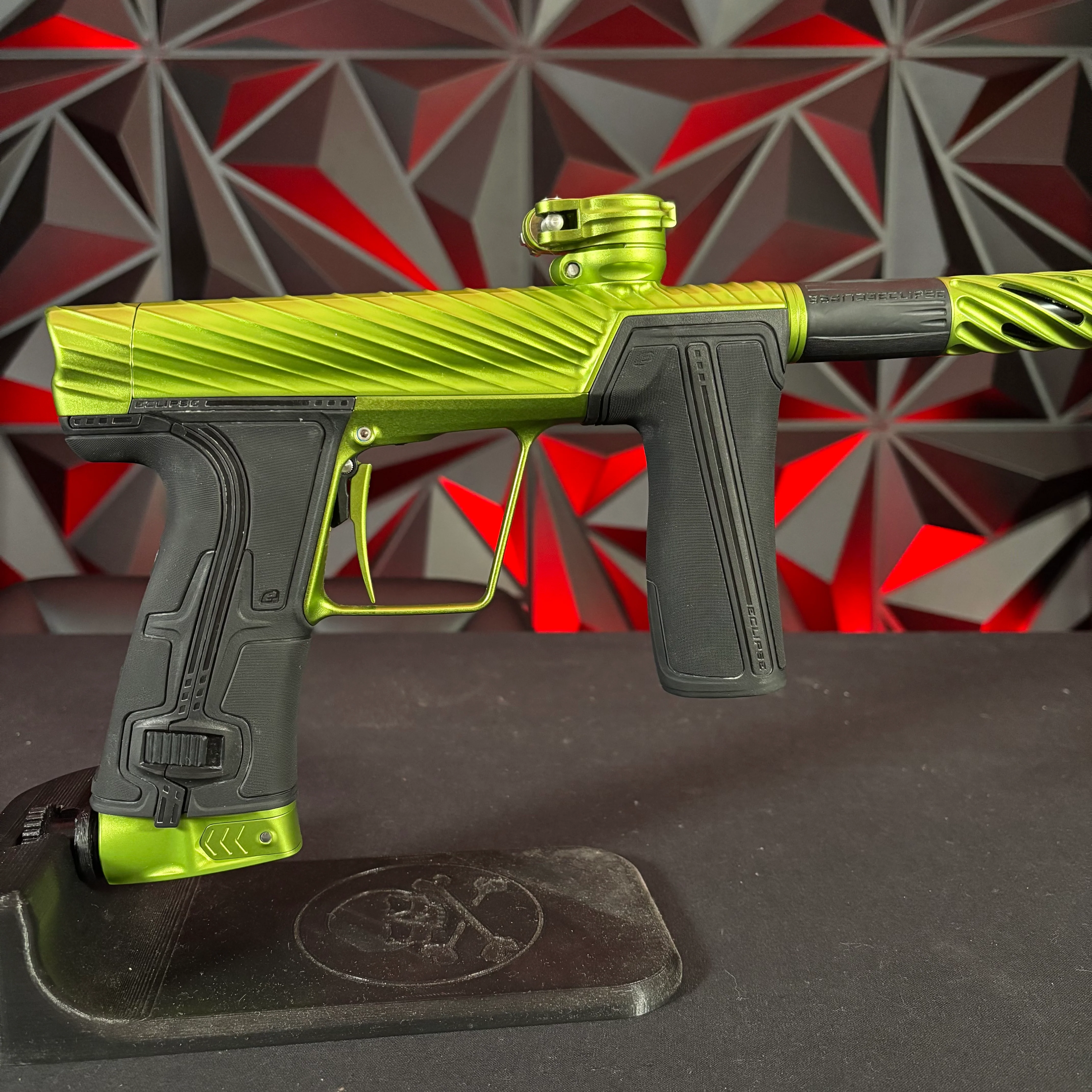 Used Planet Eclipse/Twister Geo R5 Paintball Marker - Fallout (Lime) - Image 5