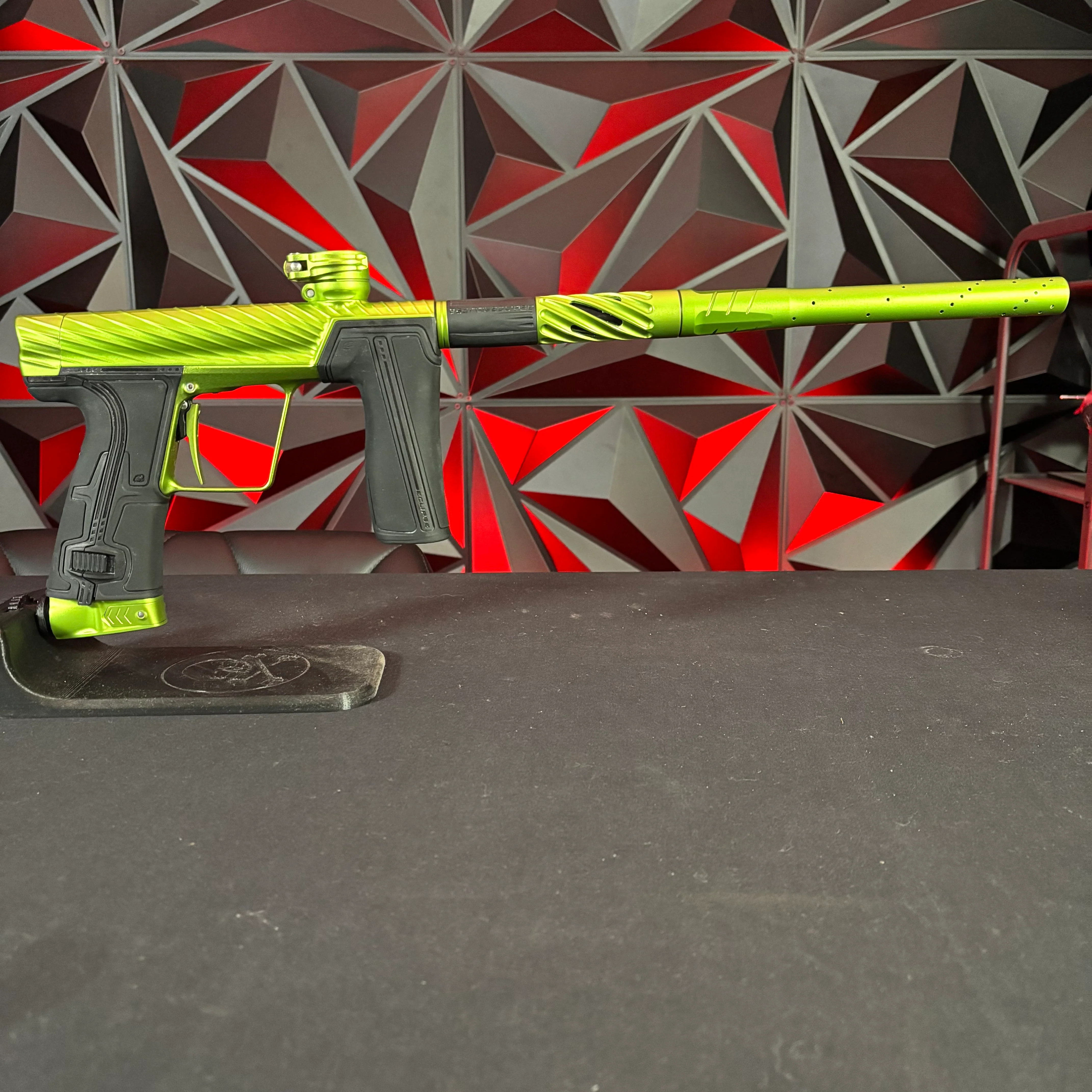 Used Planet Eclipse/Twister Geo R5 Paintball Marker - Fallout (Lime) - Image 6