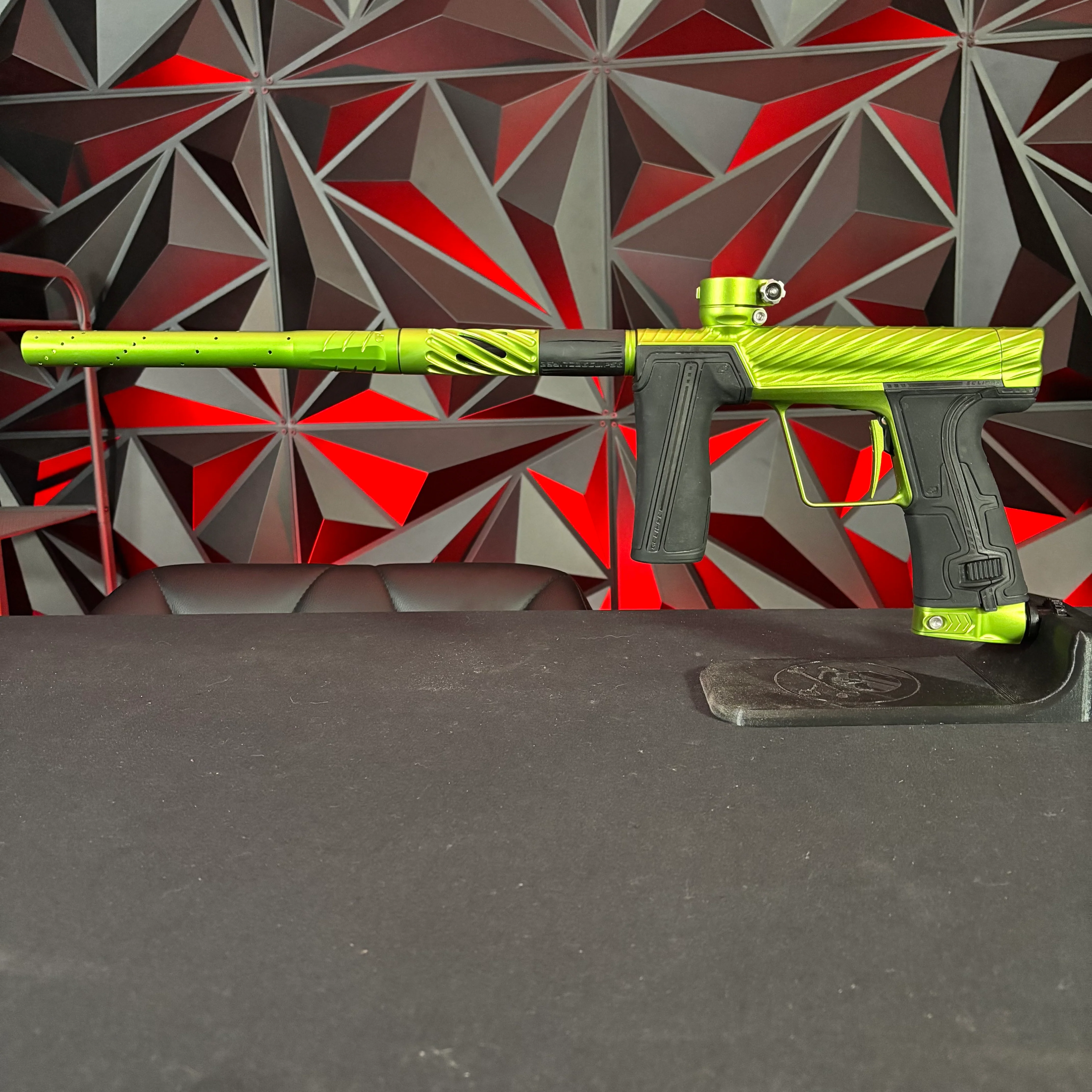 Used Planet Eclipse/Twister Geo R5 Paintball Marker - Fallout (Lime) - Image 7