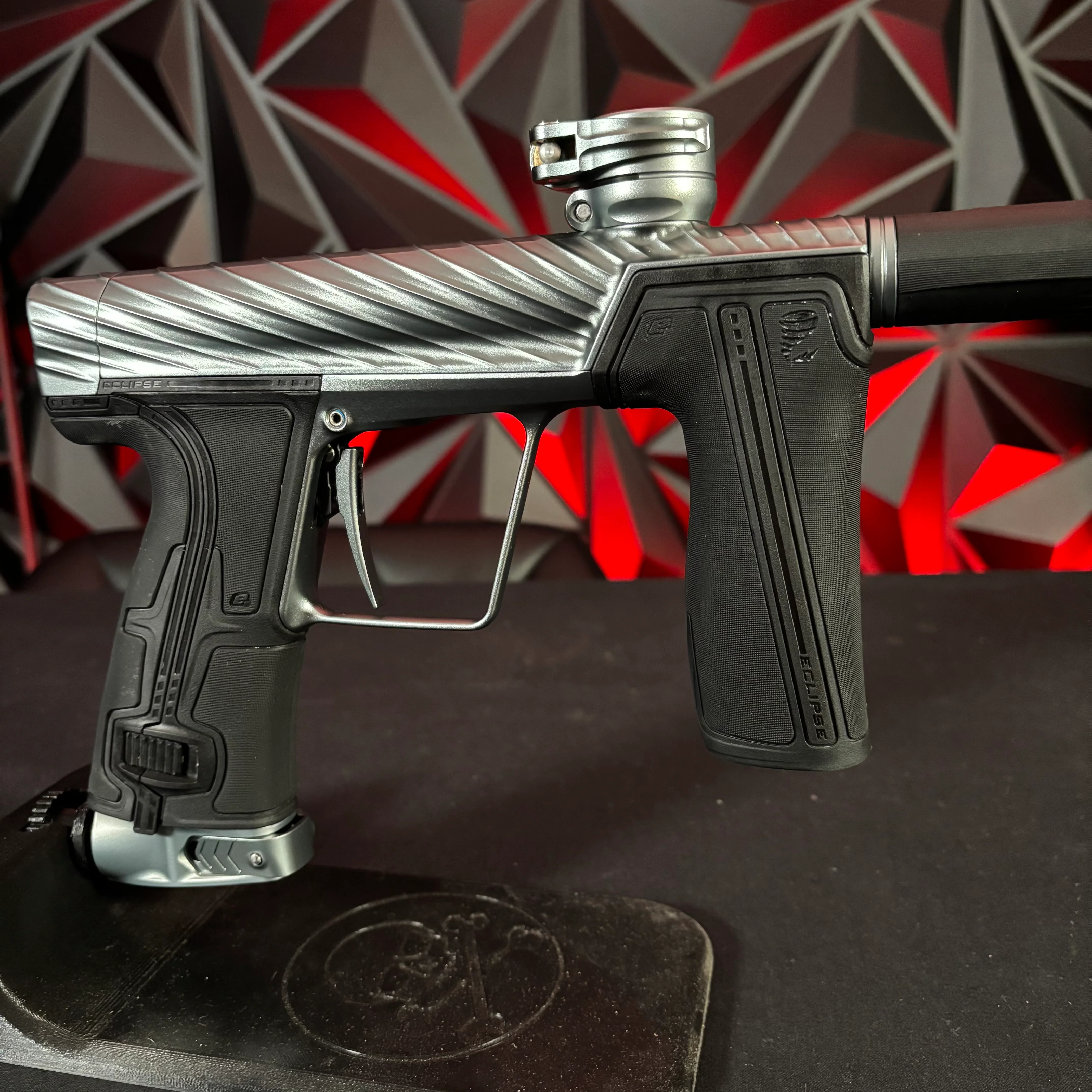 Used Planet Eclipse/Twister Geo R5 Paintball Marker - Graphite - Image 4