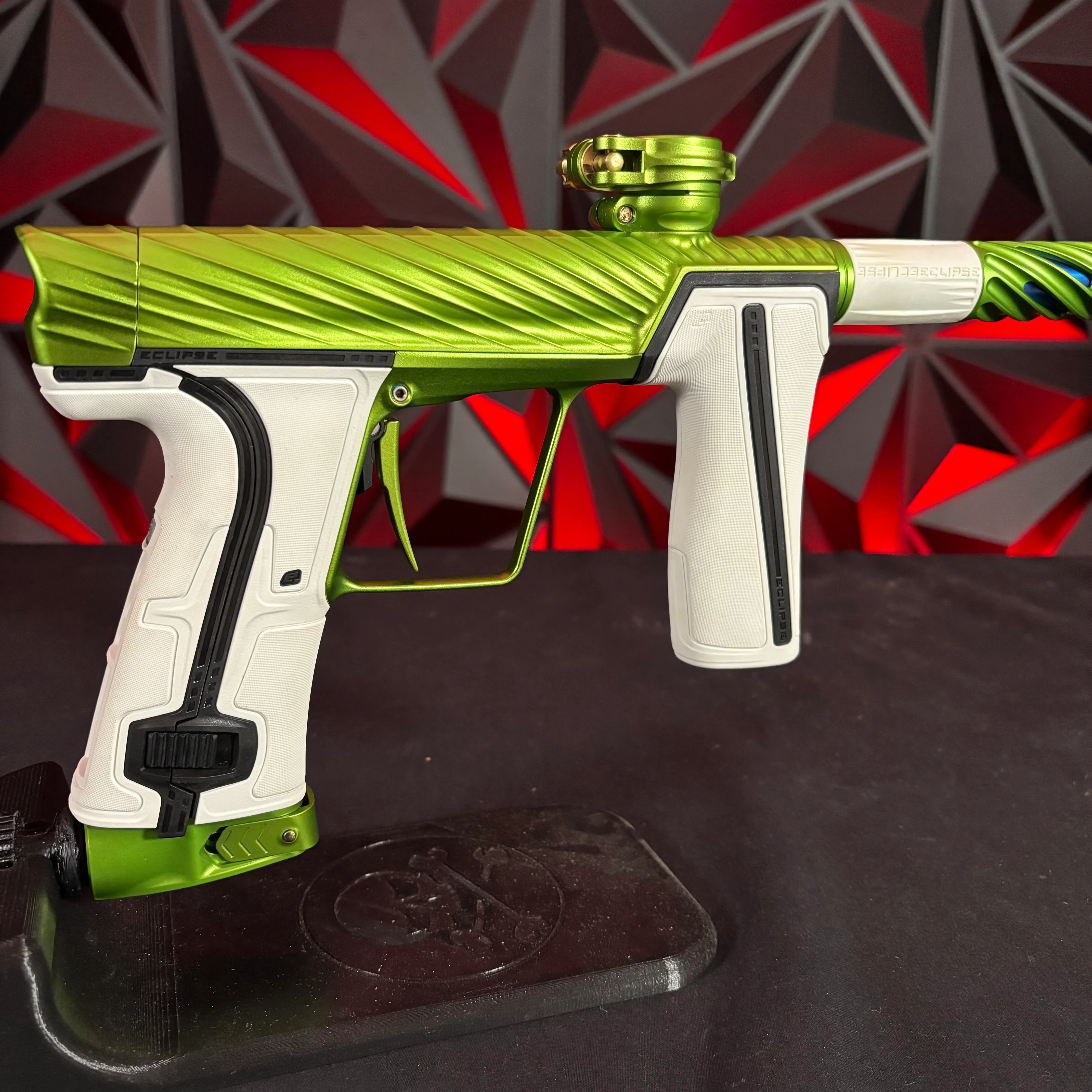 Used Planet Eclipse/Twister Geo R5 Paintball Marker - Lucky/w Splash tip (ark anno) - Image 2