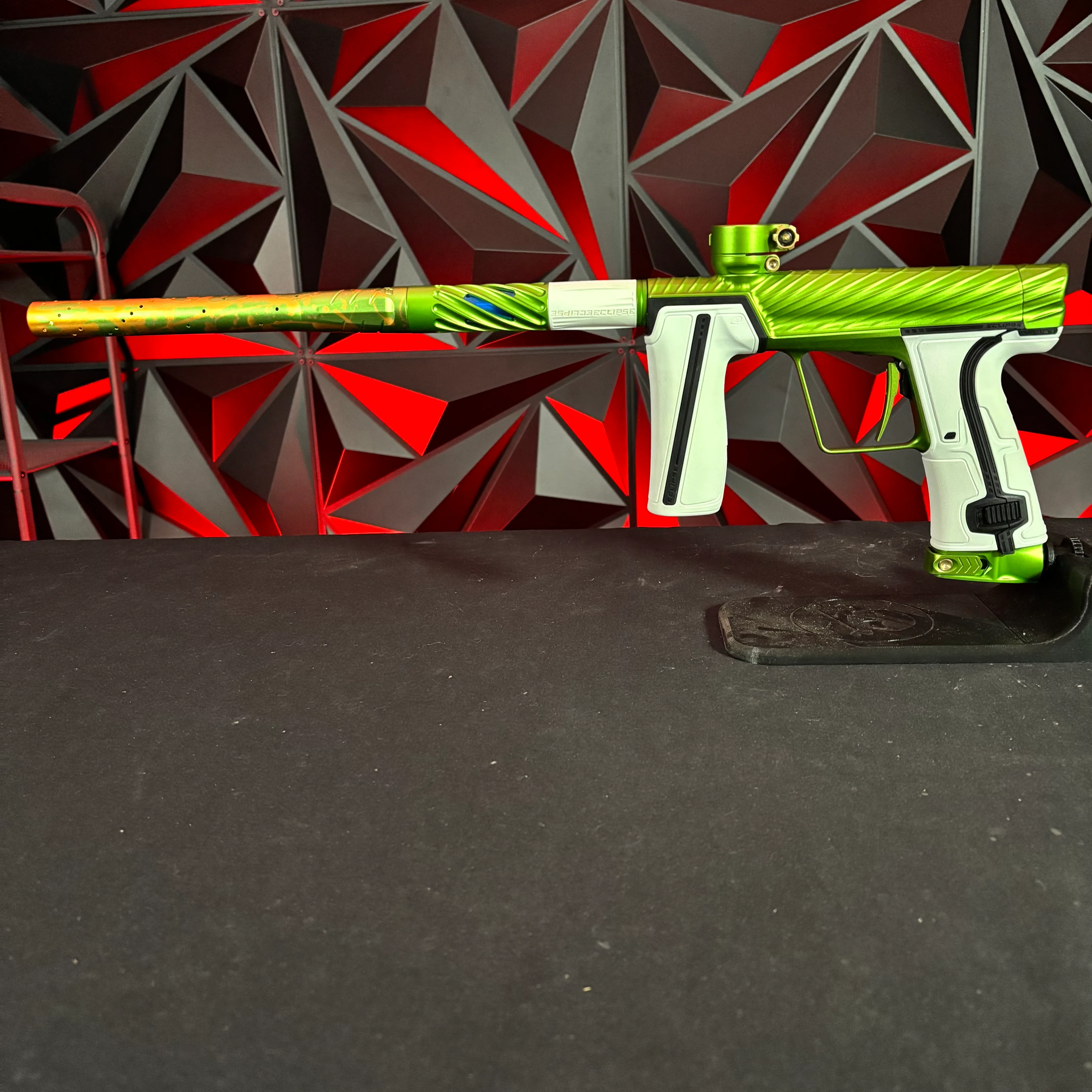 Used Planet Eclipse/Twister Geo R5 Paintball Marker - Lucky/w Splash tip (ark anno) - Image 7