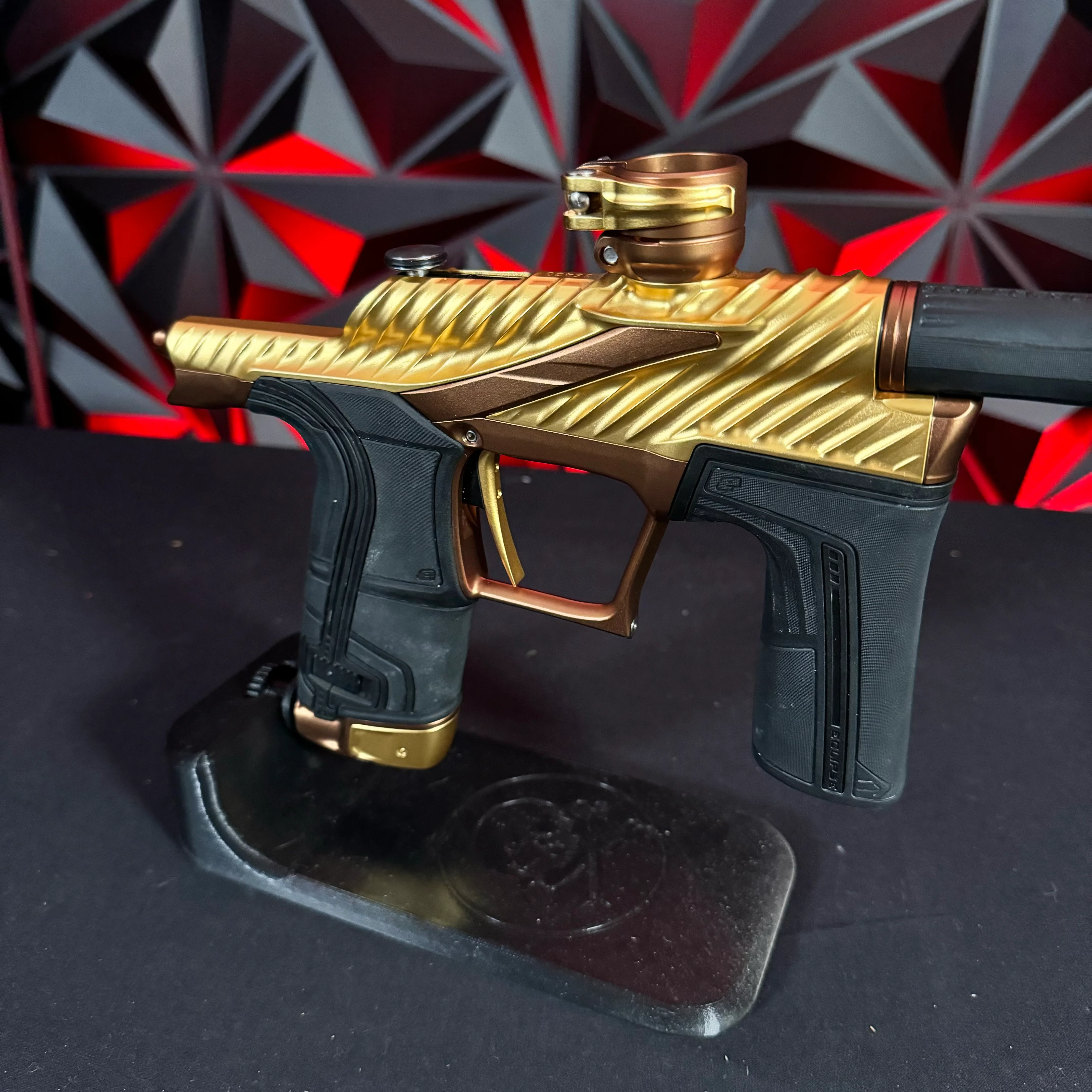 Used Planet Eclipse Twister "TSL" LV2 Paintball Gun - Gold/Bronze w/ King Creation Headband, Gold Screws, Carbon Tip - Image 4