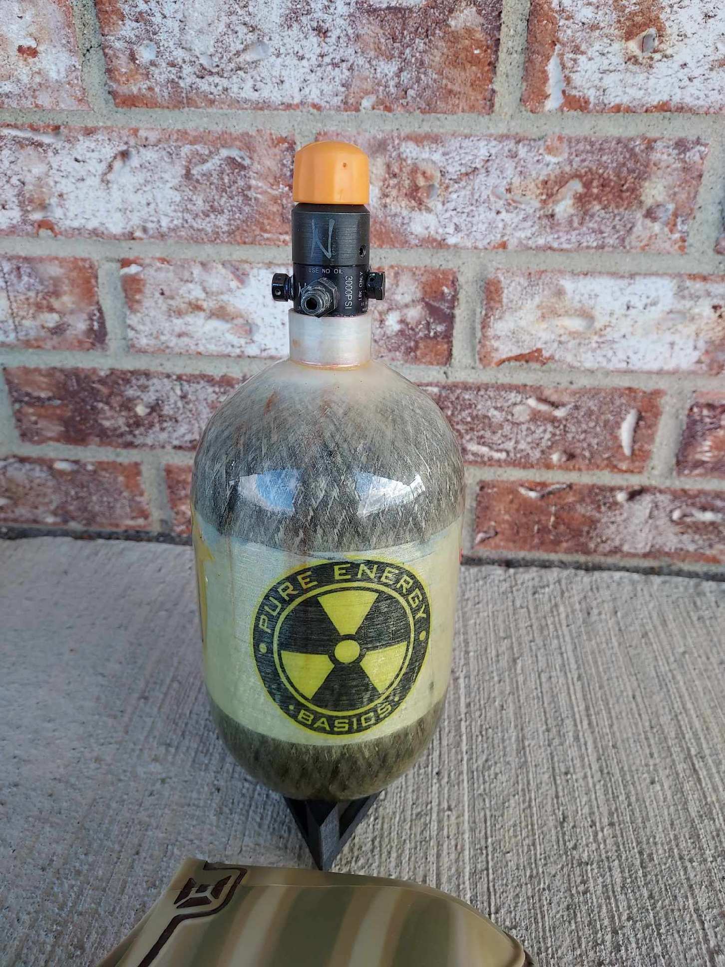 Used Pure Energy 68/4500 Paintball Tank- Ninja Standard Regulator with Empire Thread Protector and Exalt Tank Cover - Image 2
