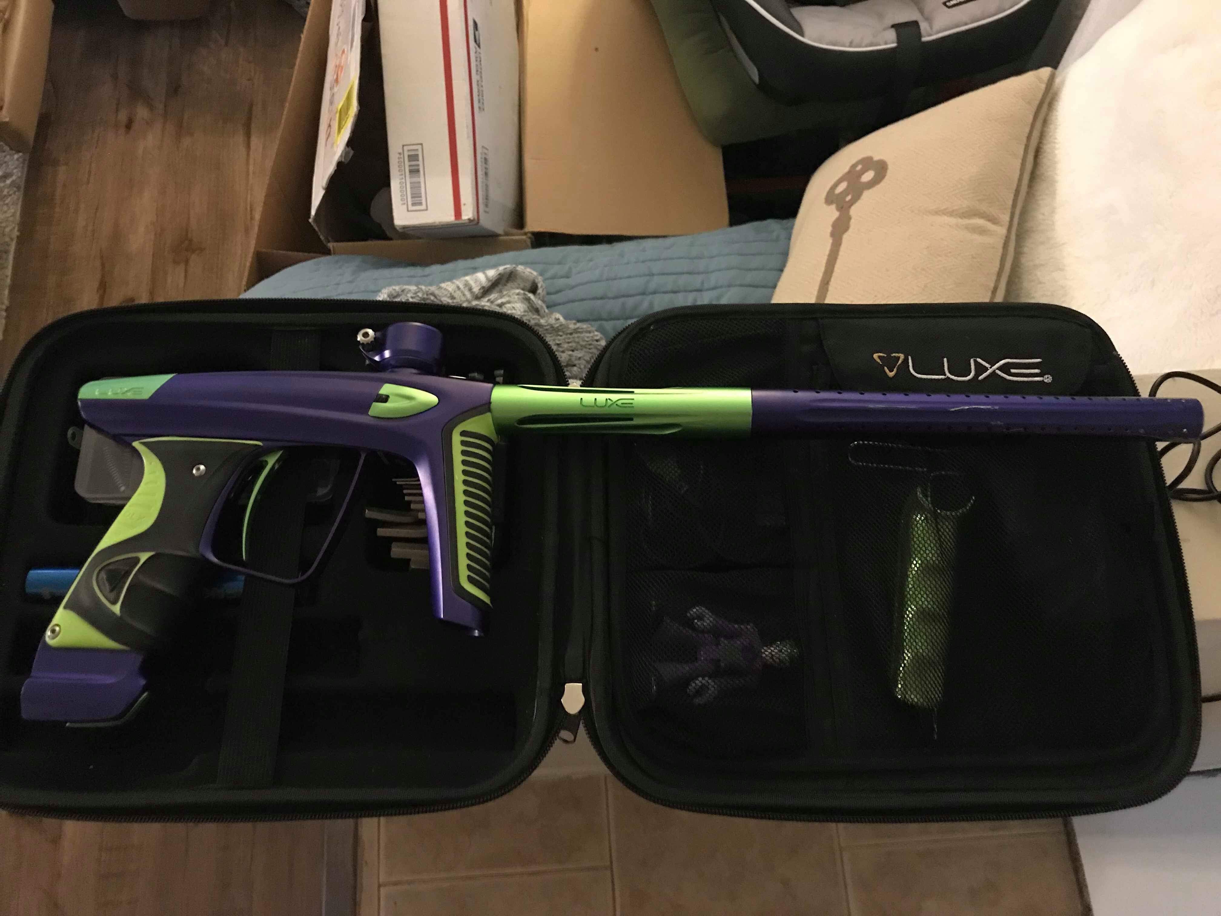 Used Purple/Lime DLX Luxe Ice Paintball Marker - Image 2