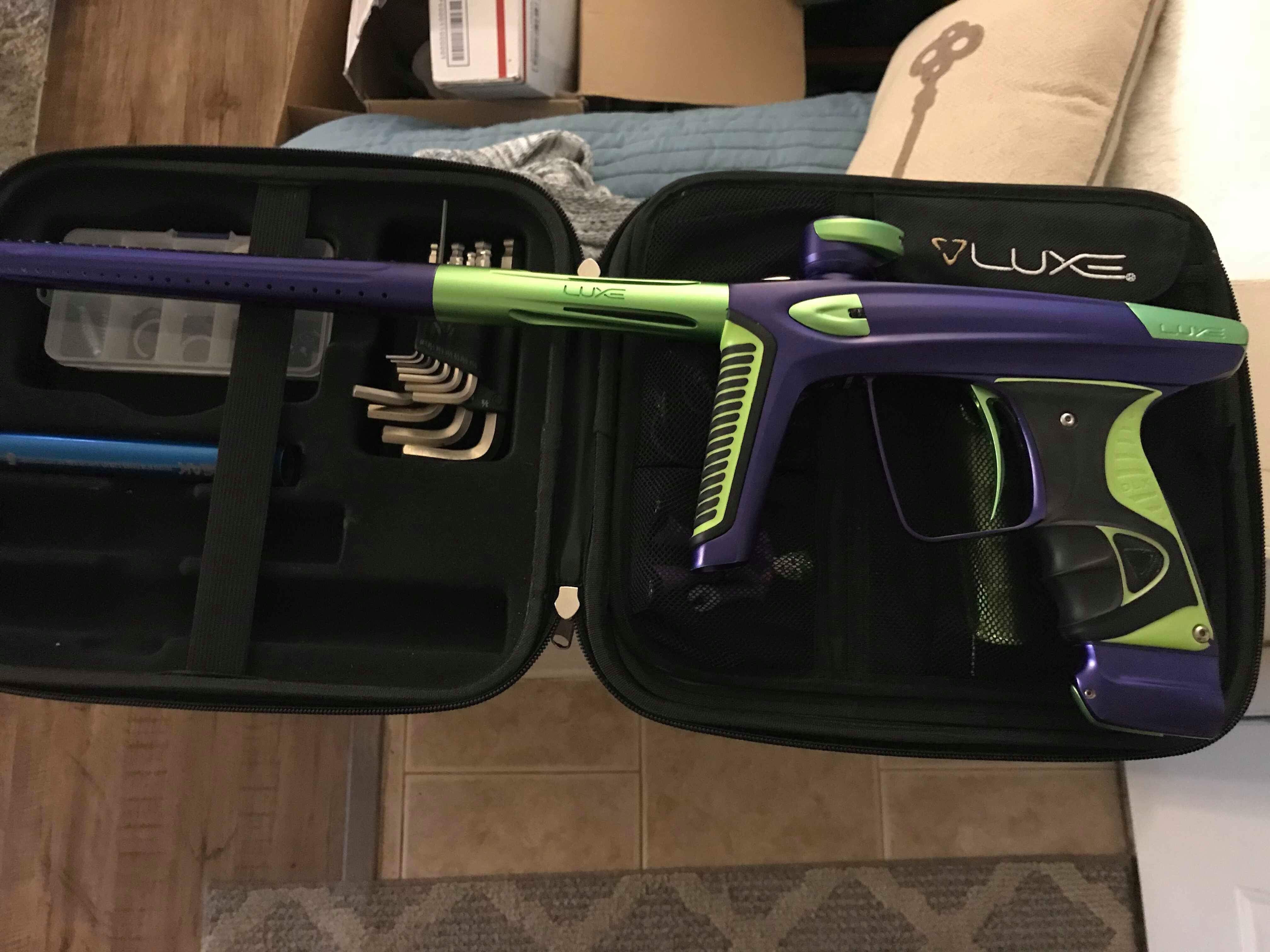 Used Purple/Lime DLX Luxe Ice Paintball Marker - Image 3