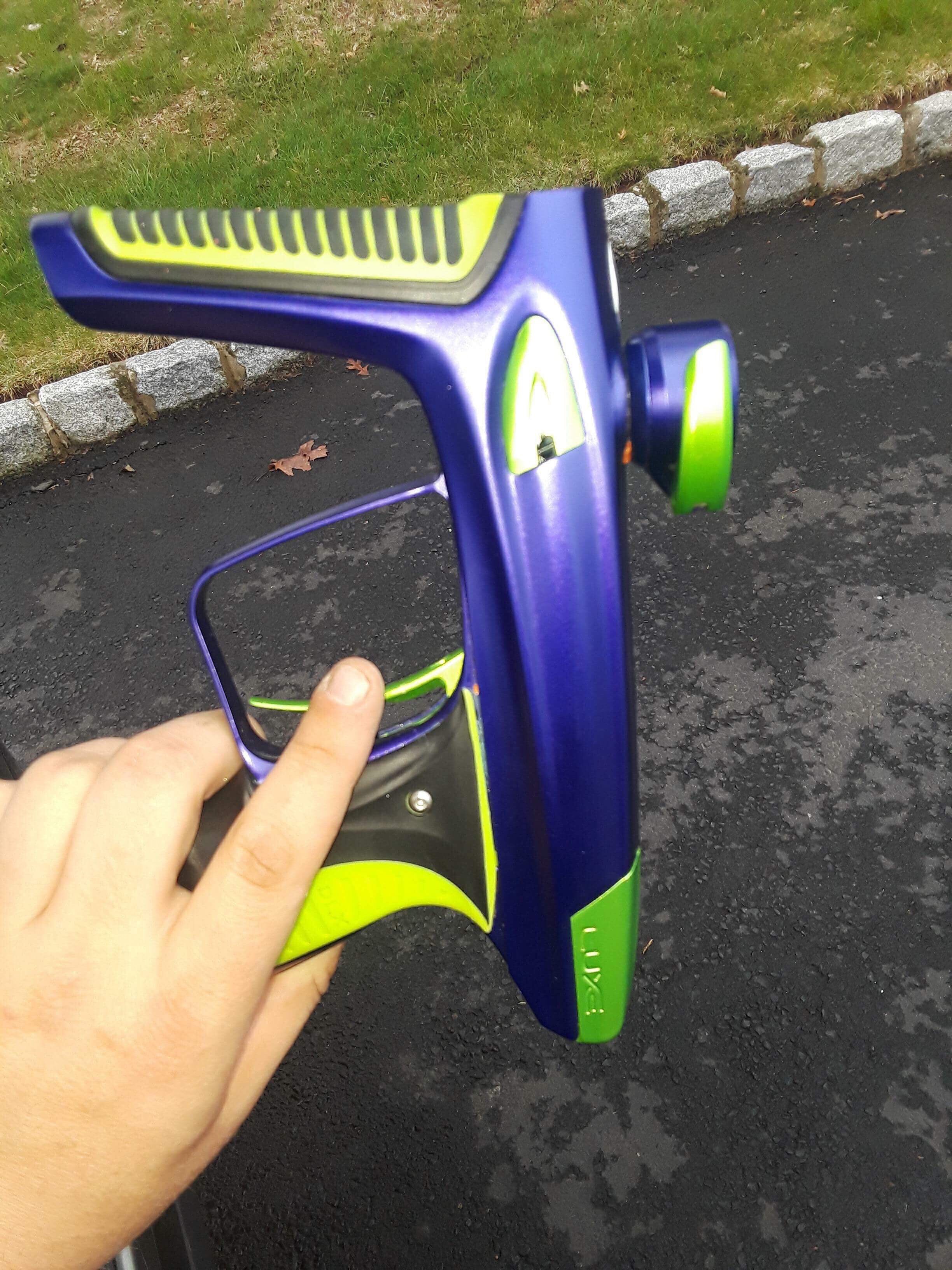 Used Purple/Lime DLX Luxe Ice Paintball Marker - Image 4