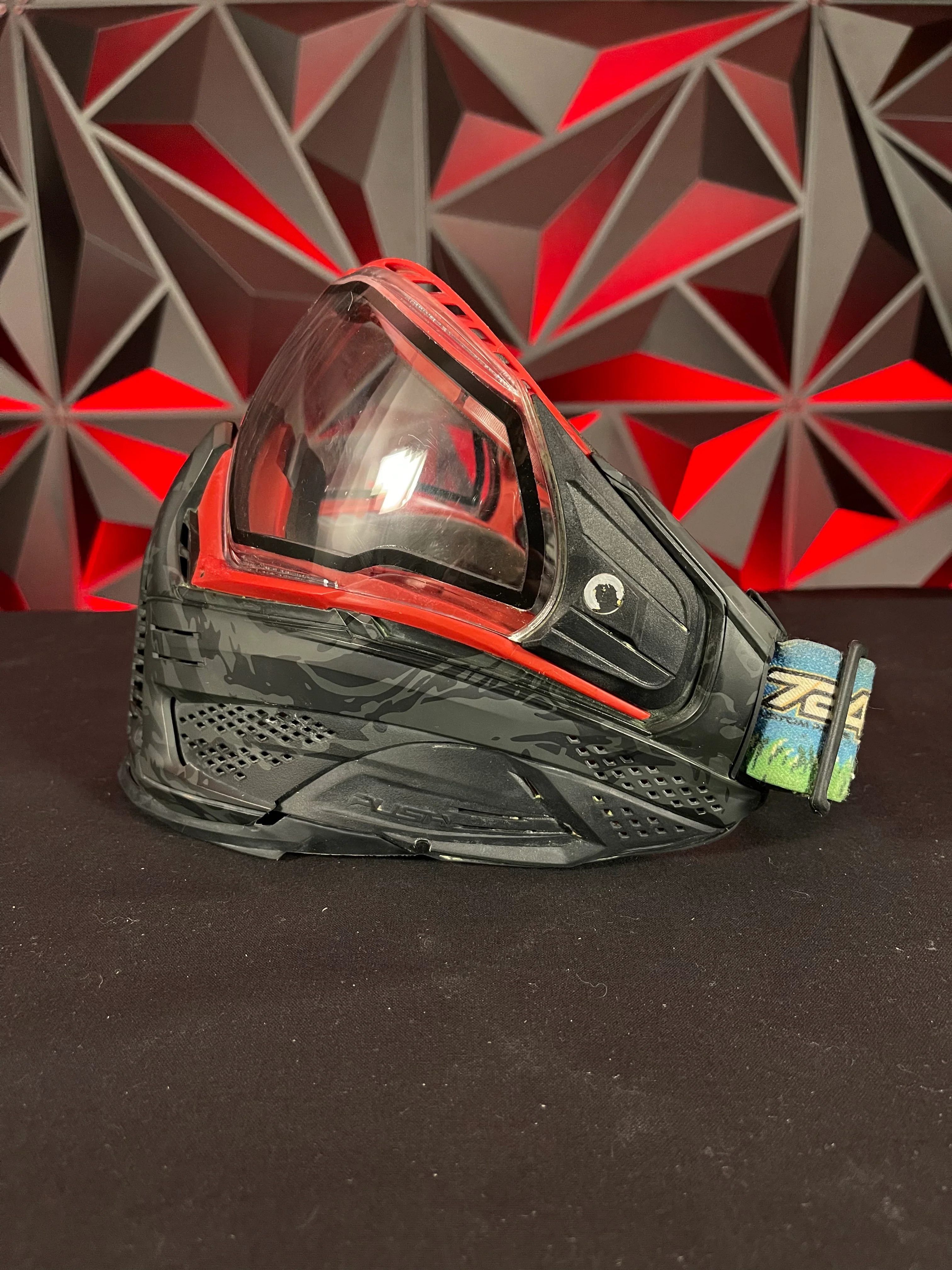Used Push Unite Paintball Mask - Black Camo/Red Accents w/Hard Case - Image 4