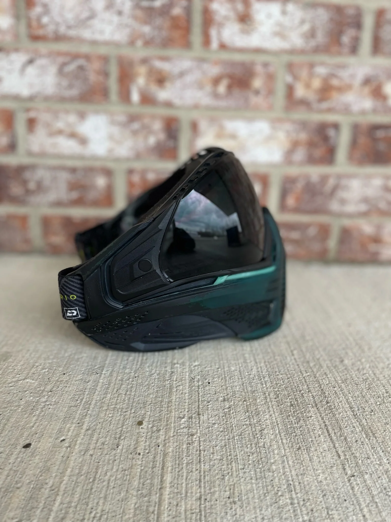 Used Push Unite Paintball Mask - Black/Green with Hard Case - Image 2