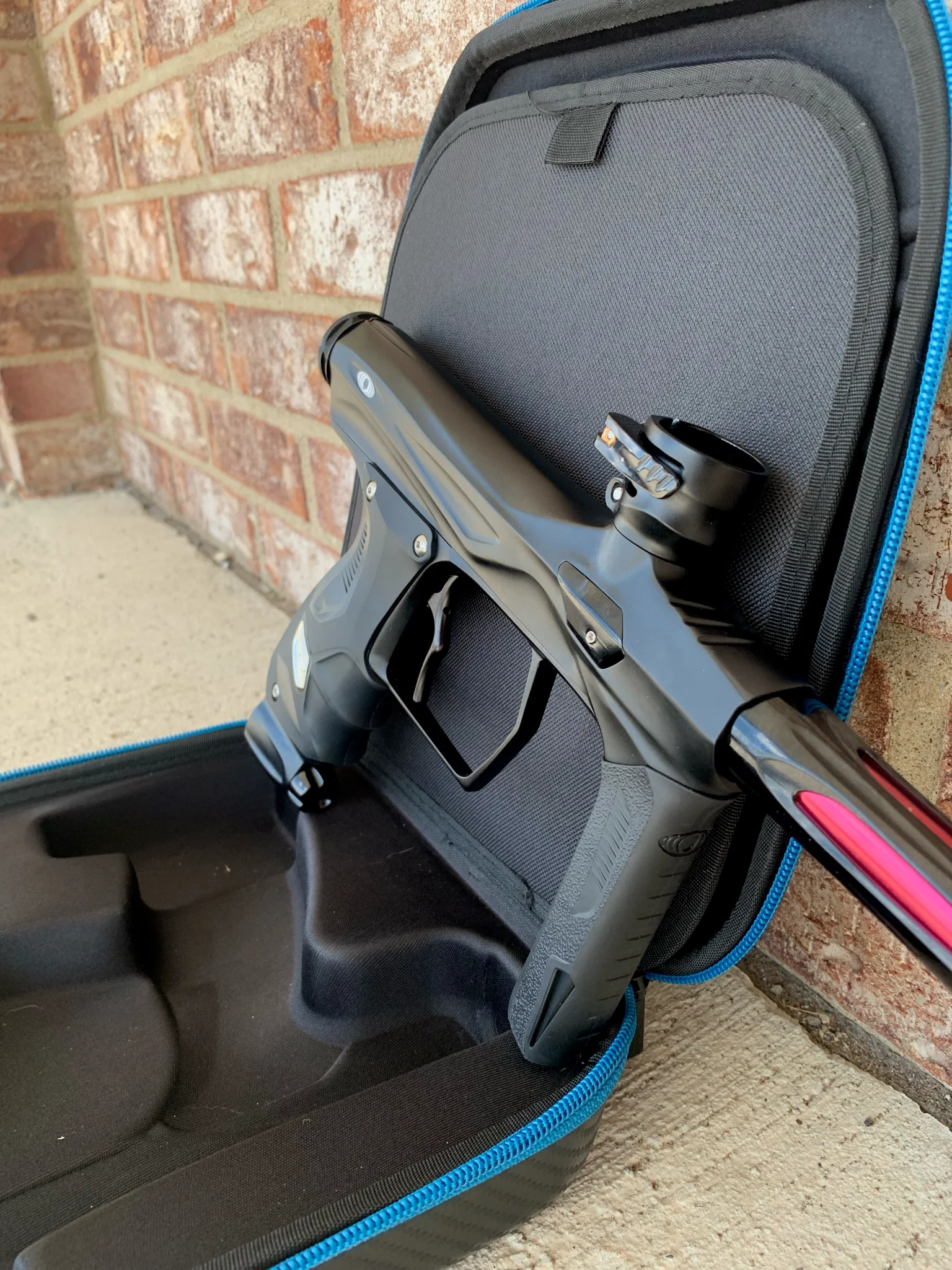 Used Shocker Amp Paintball Gun - Black - Image 2