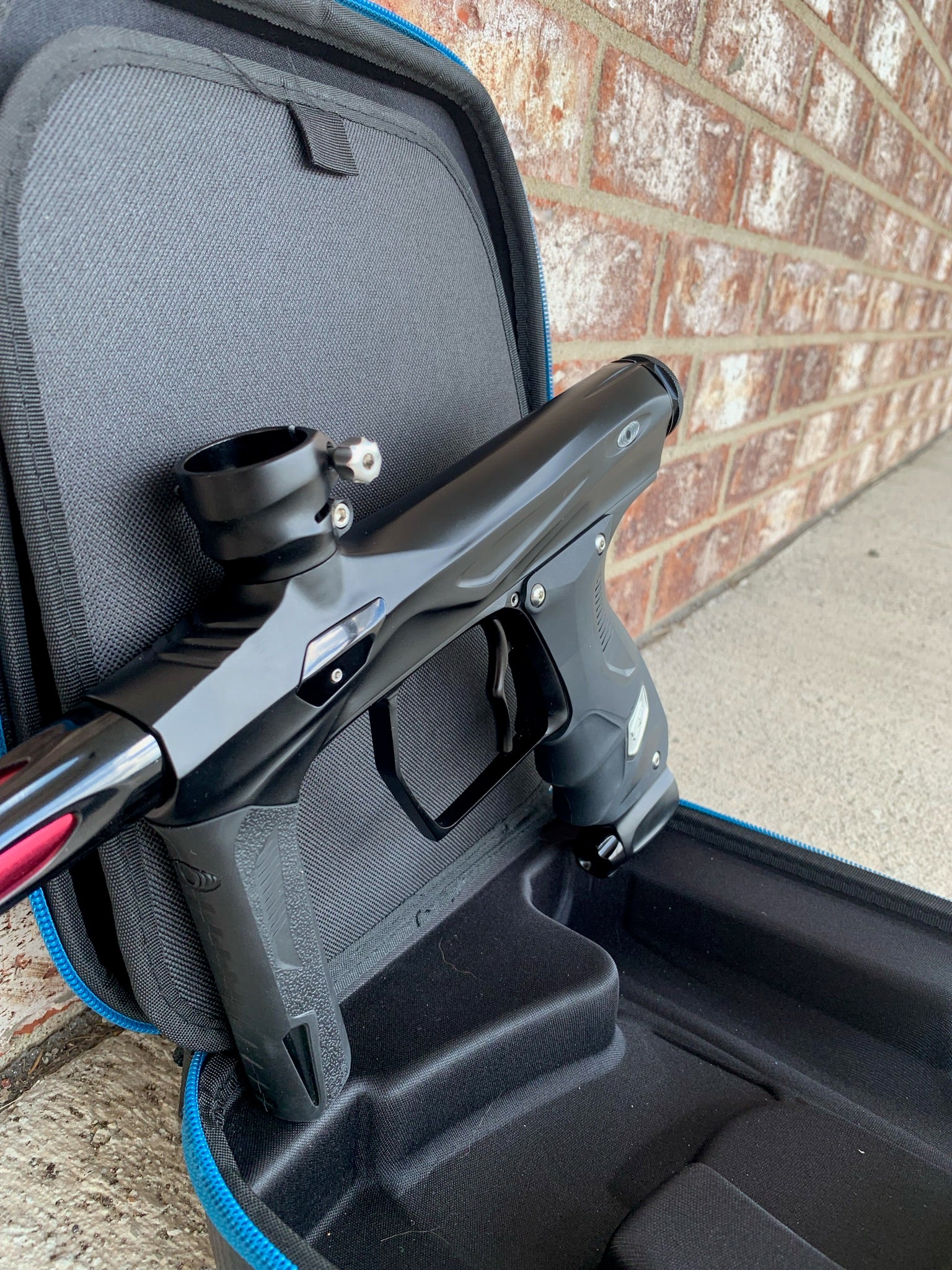 Used Shocker Amp Paintball Gun - Black - Image 4