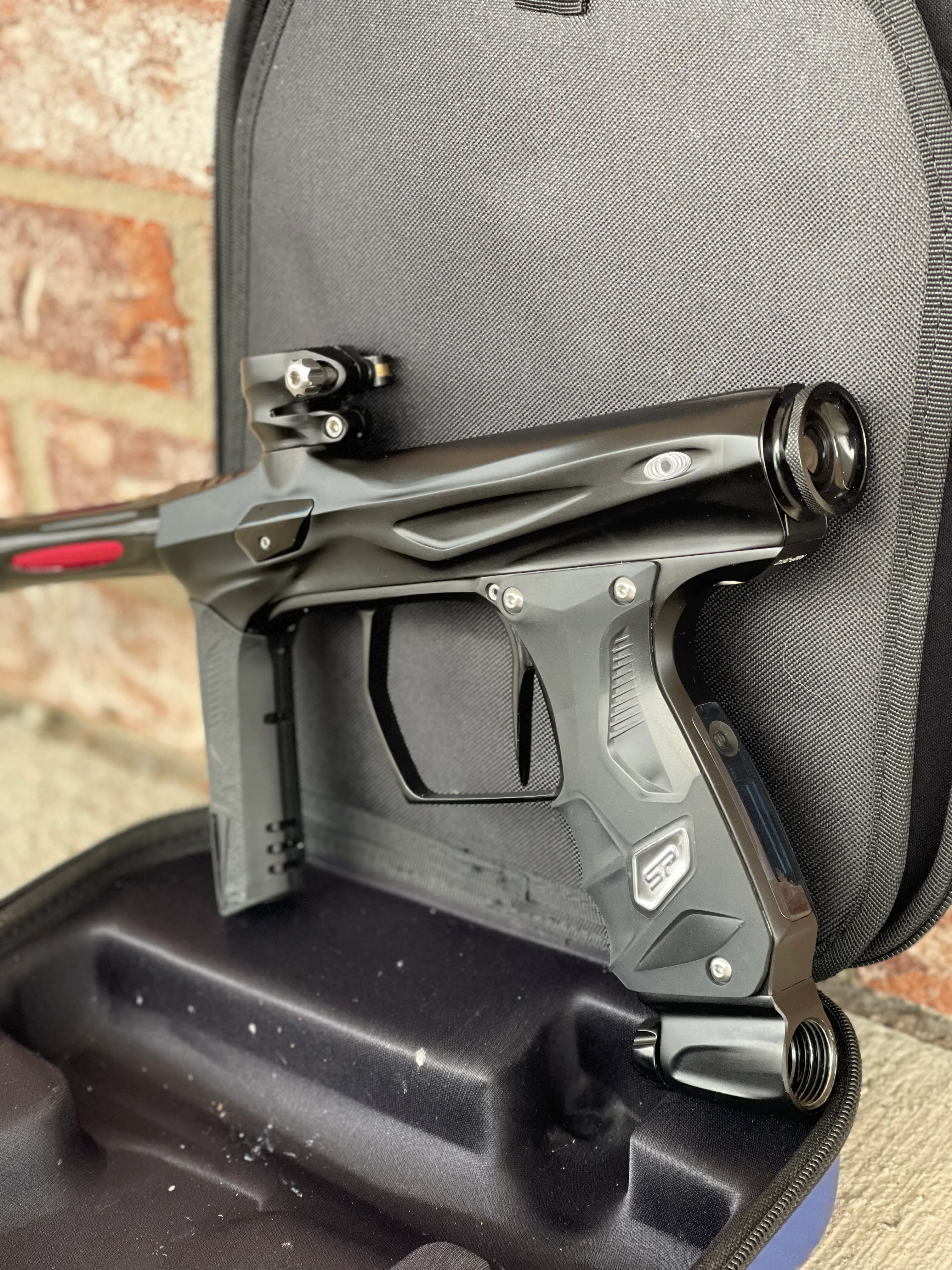 Used Shocker Amp Paintball Gun - Black - Image 2