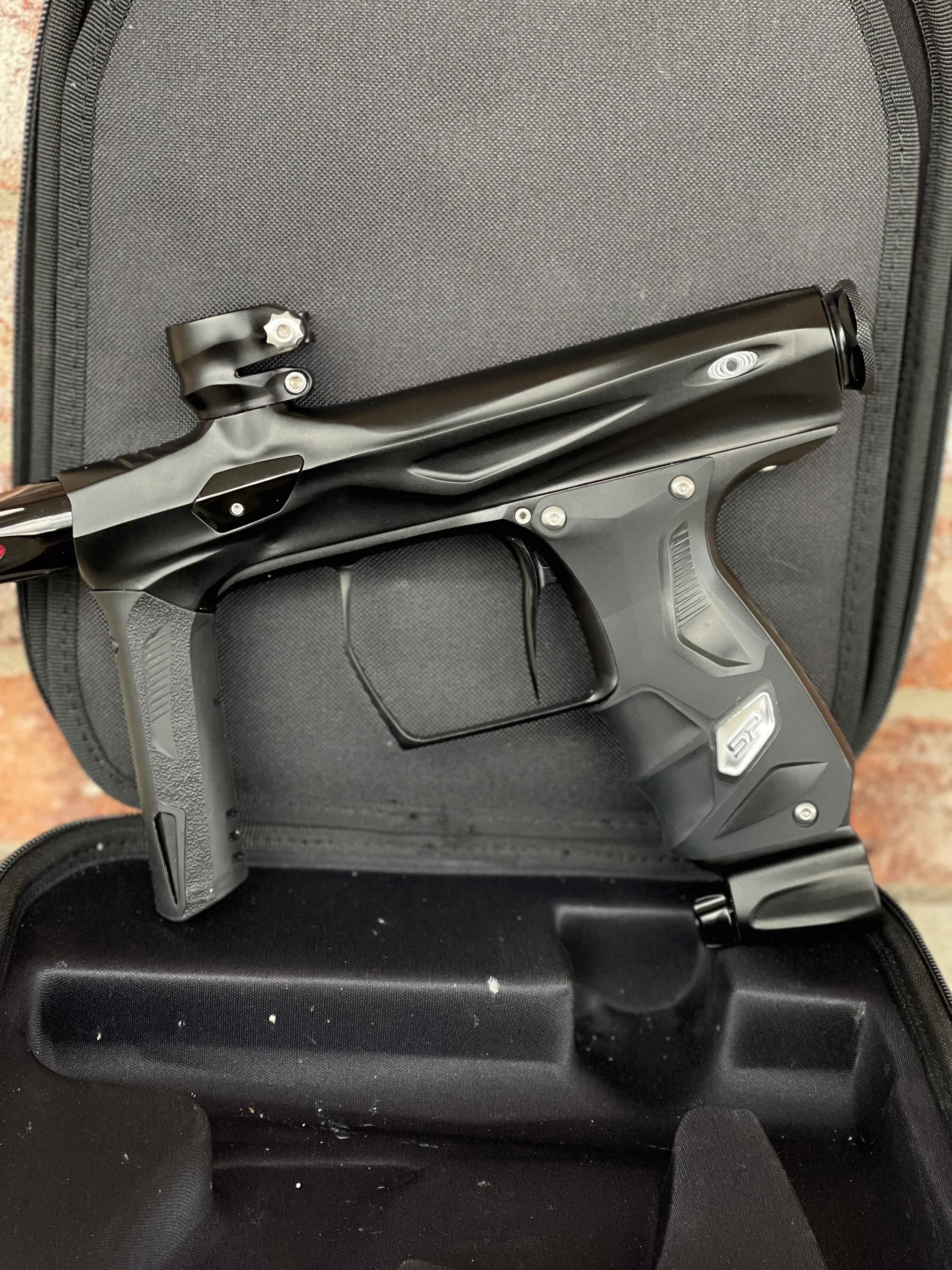Used Shocker Amp Paintball Gun - Black - Image 6