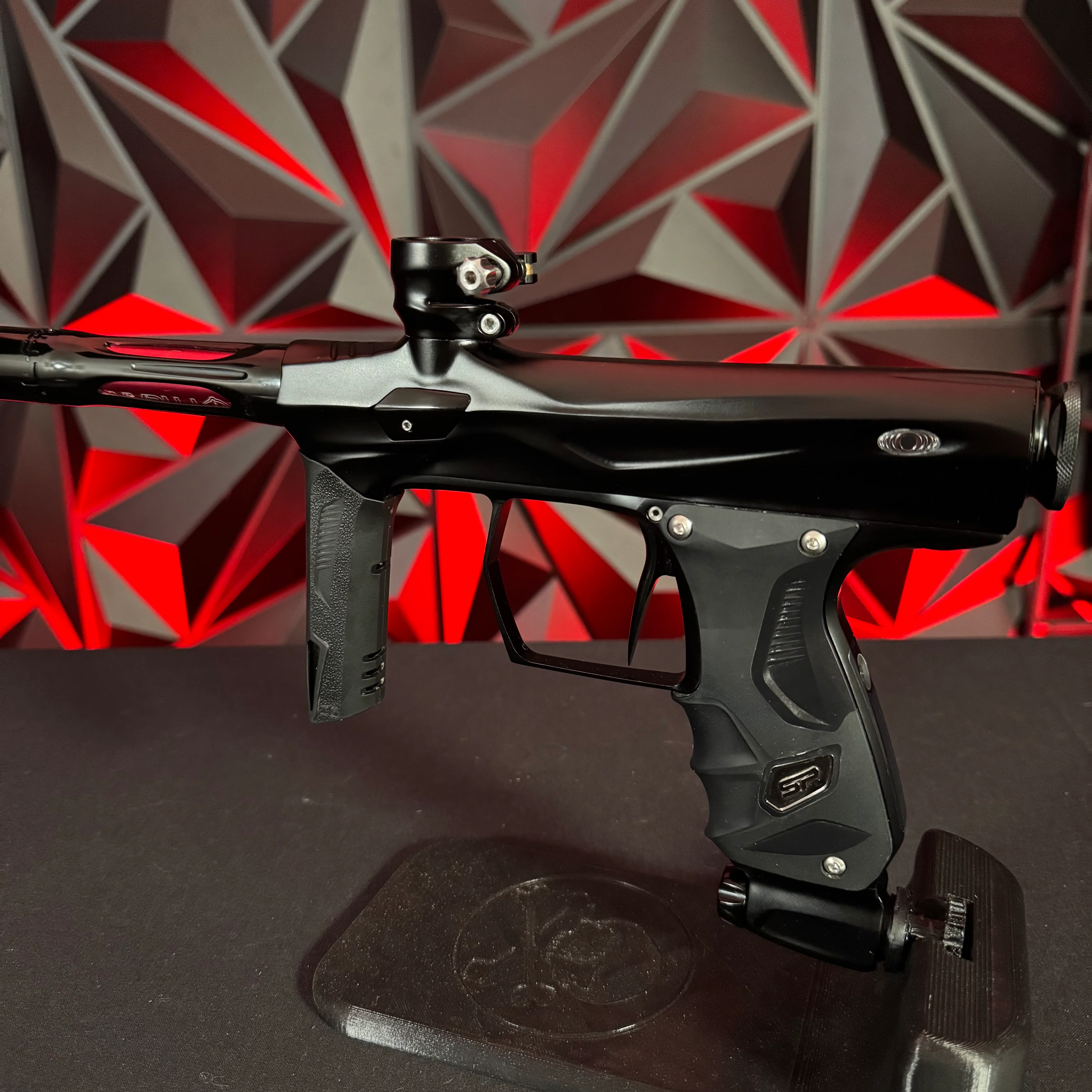 Used Shocker Amp Paintball Gun - Black - Image 4