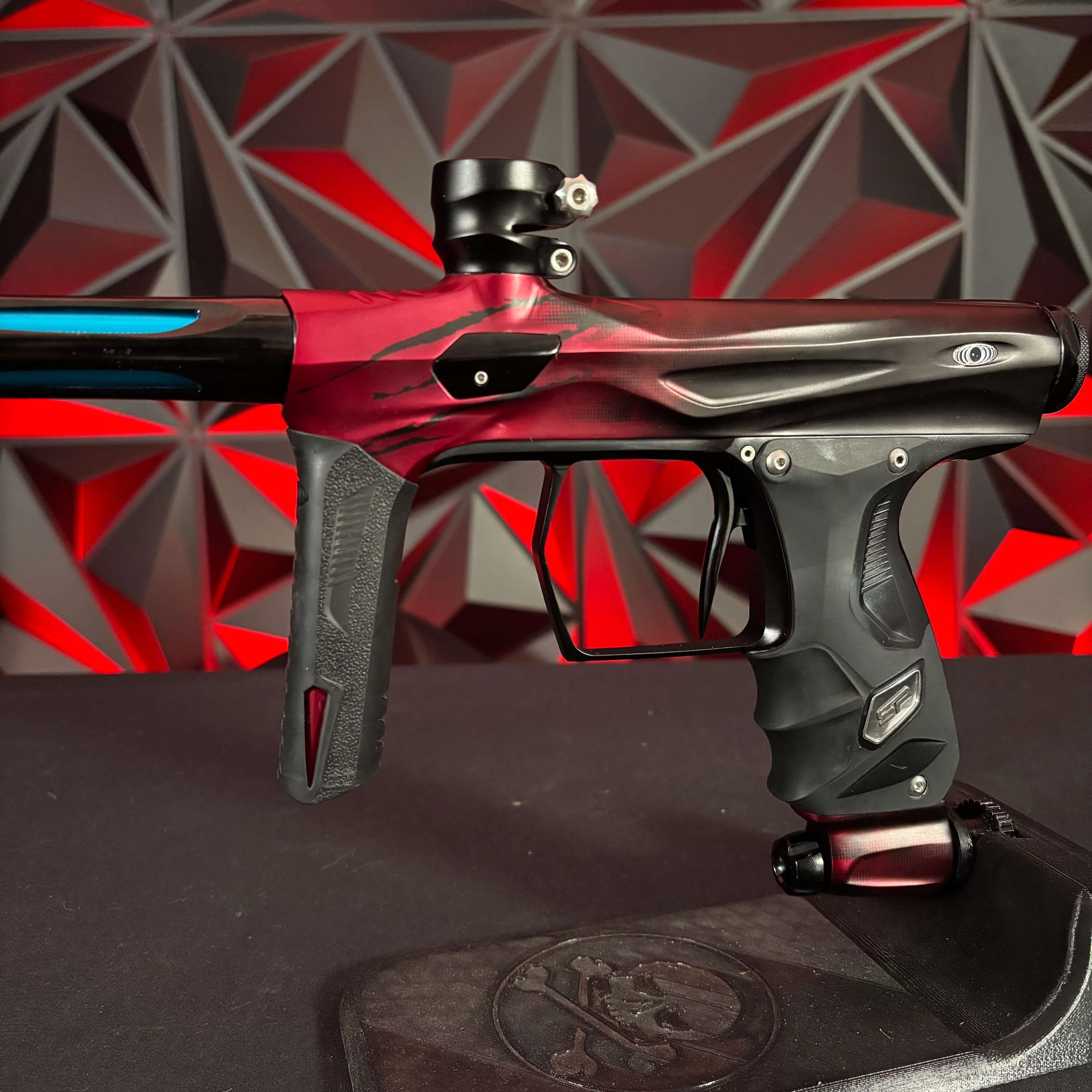Used Shocker Amp Paintball Gun - Predator - Image 5