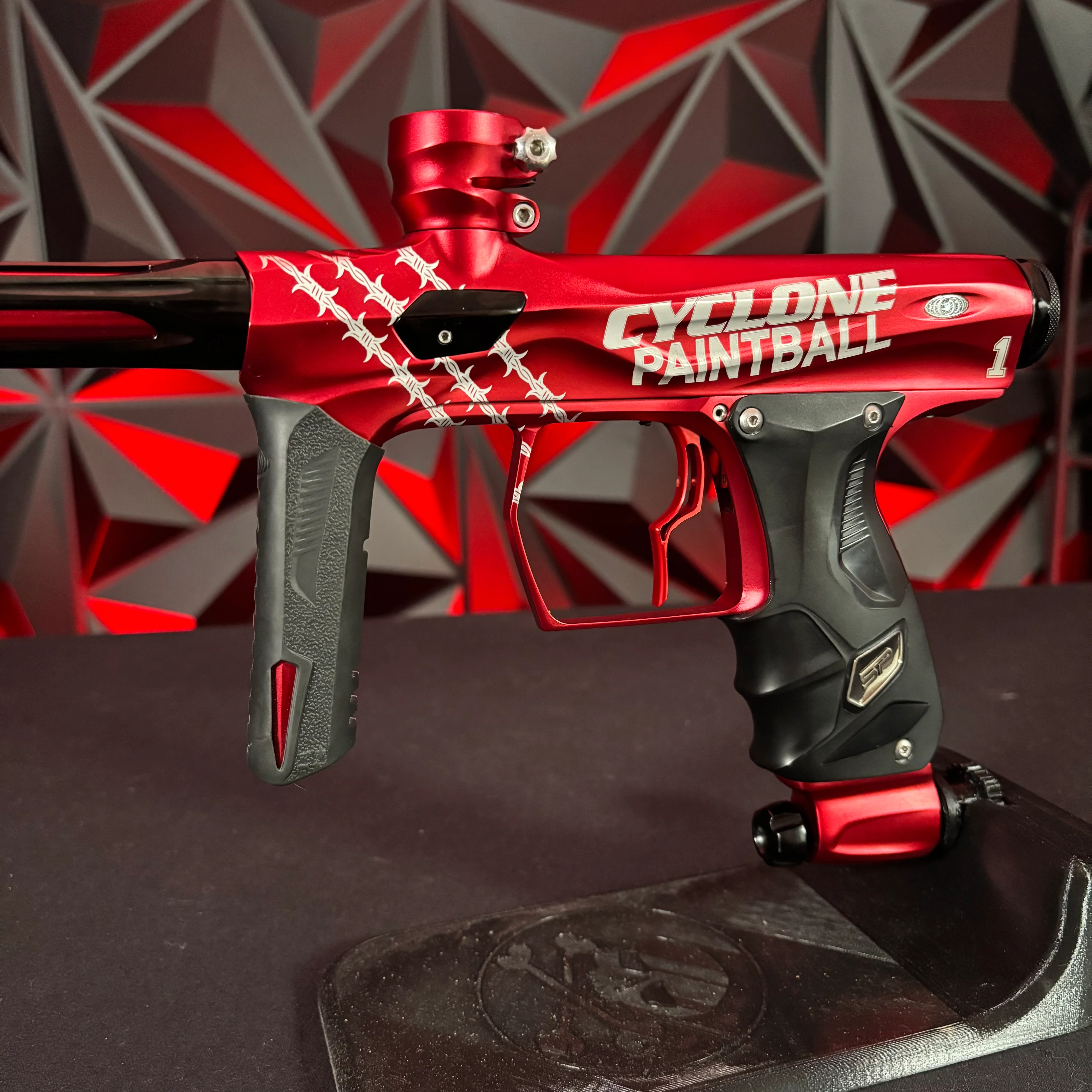 Used Shocker Amp Paintball Gun - Cyclone (Red/White) - Image 5