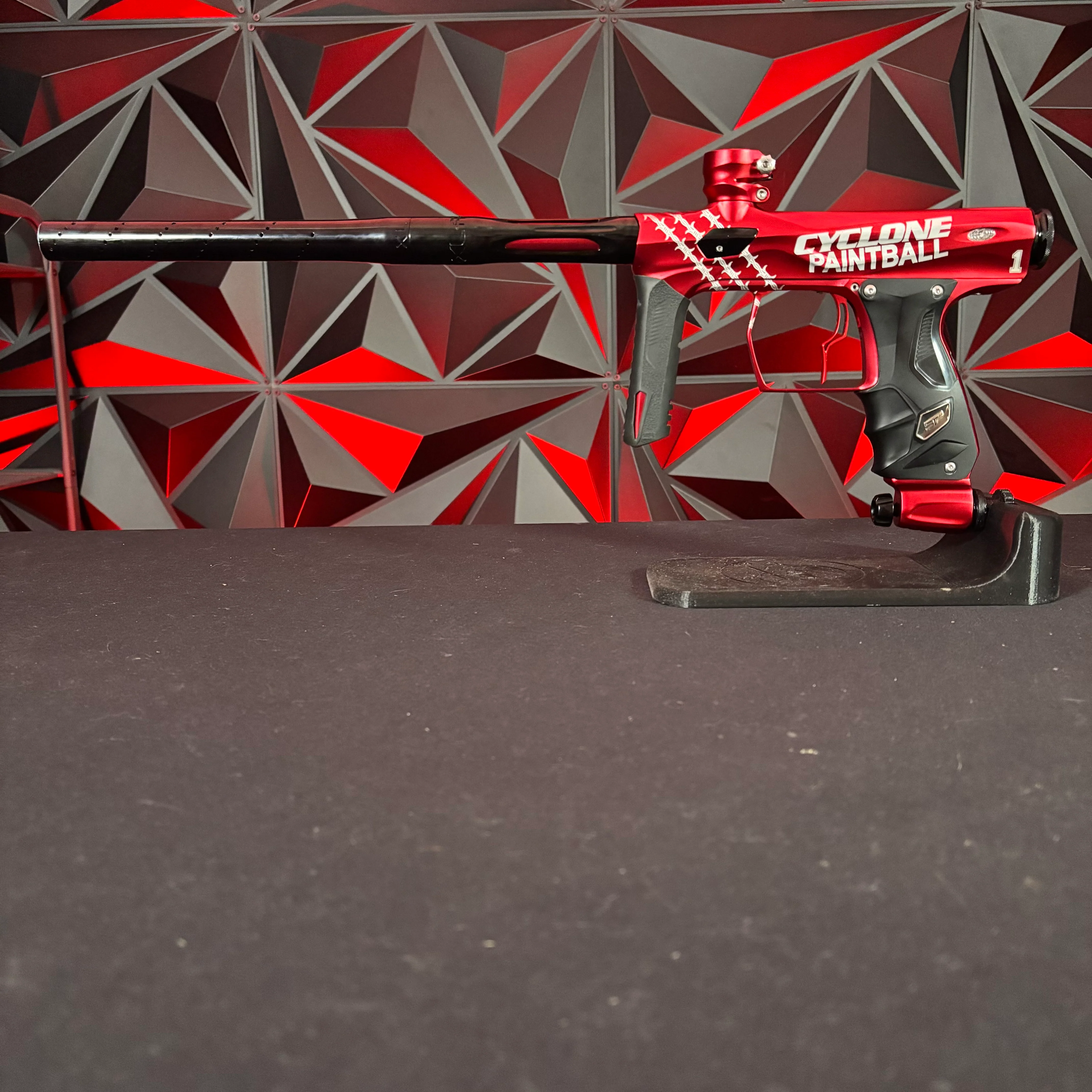 Used Shocker Amp Paintball Gun - Cyclone (Red/White) - Image 6