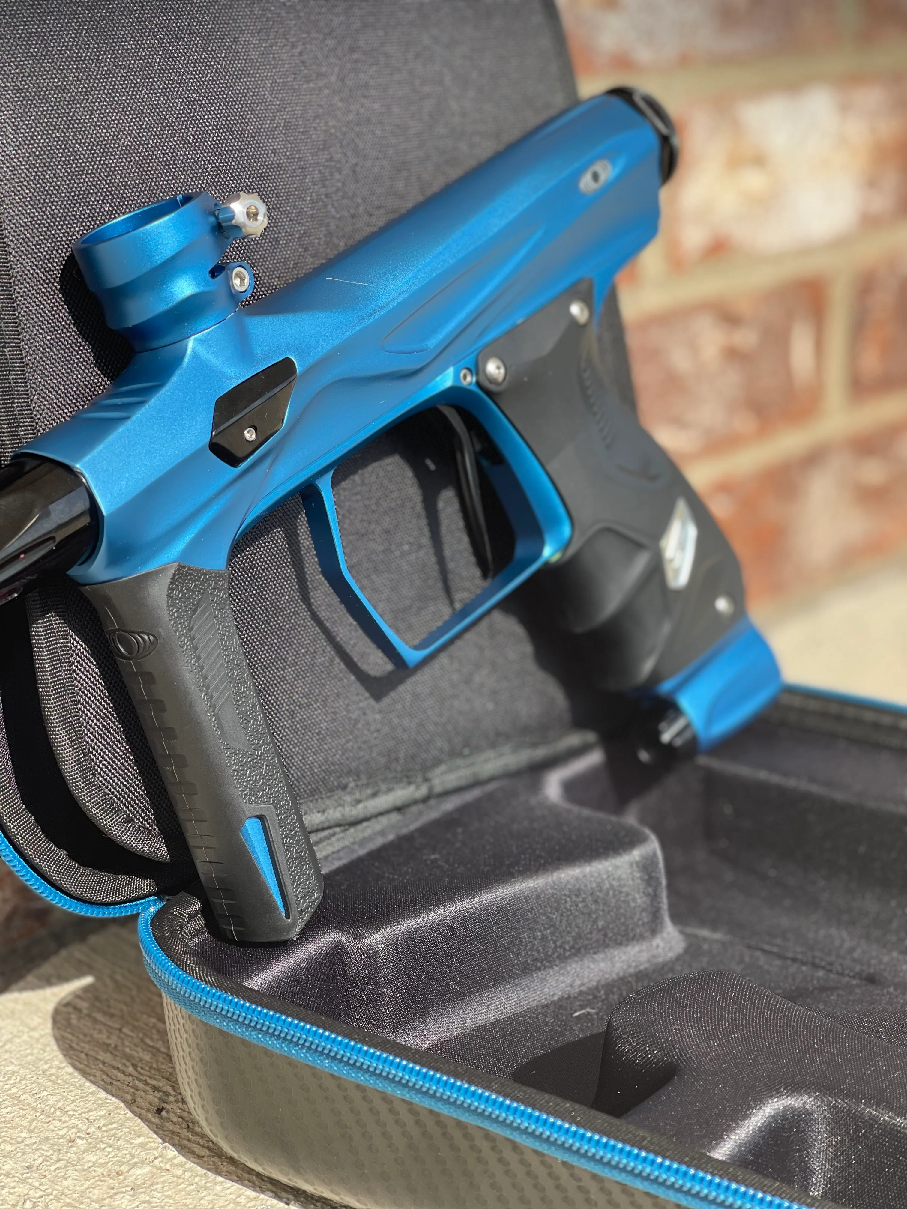 Used Shocker Amp Paintball Gun - Dust Blue - Image 4