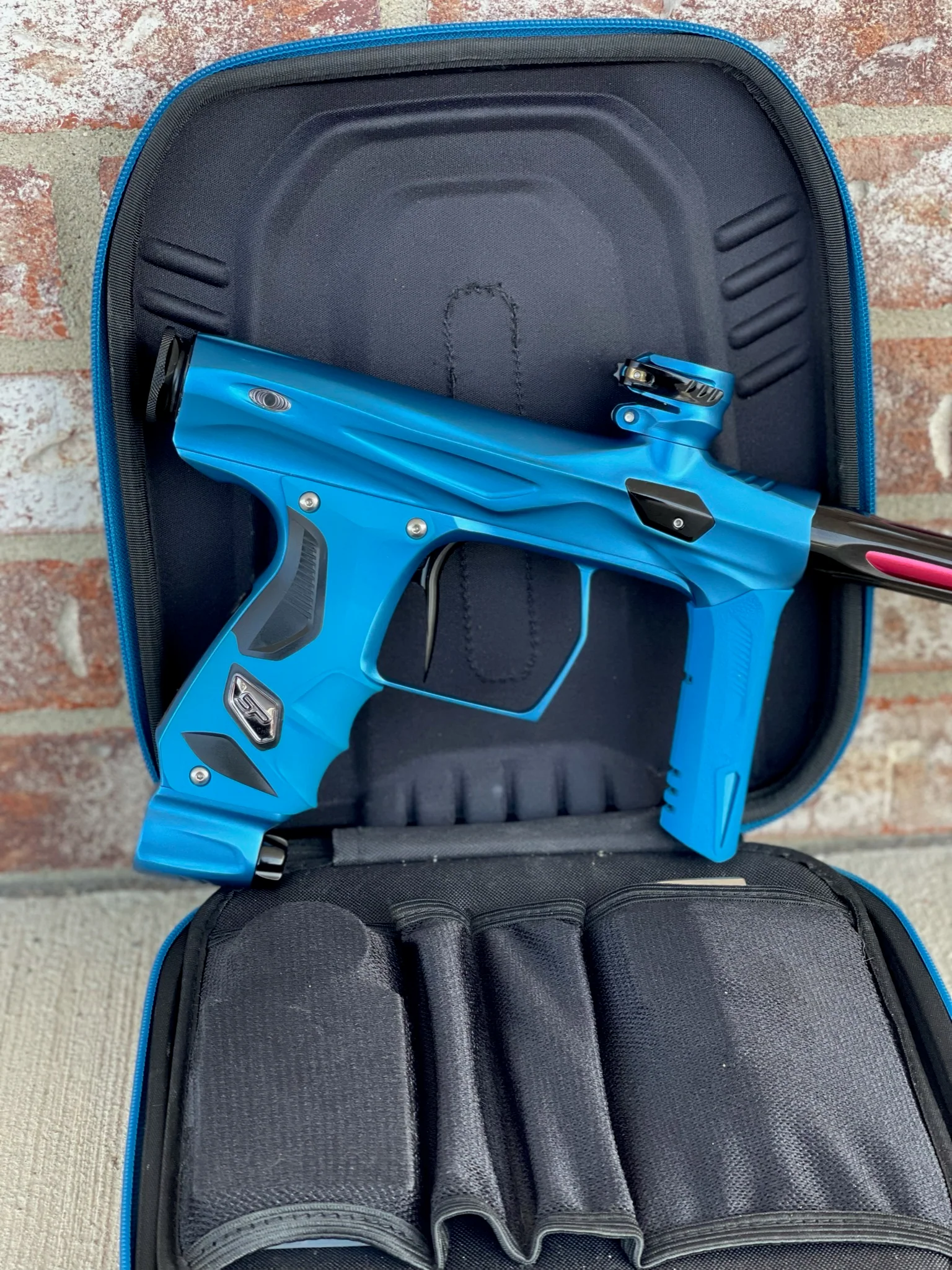 Used Shocker Amp Paintball Gun - Dust Blue - Image 3