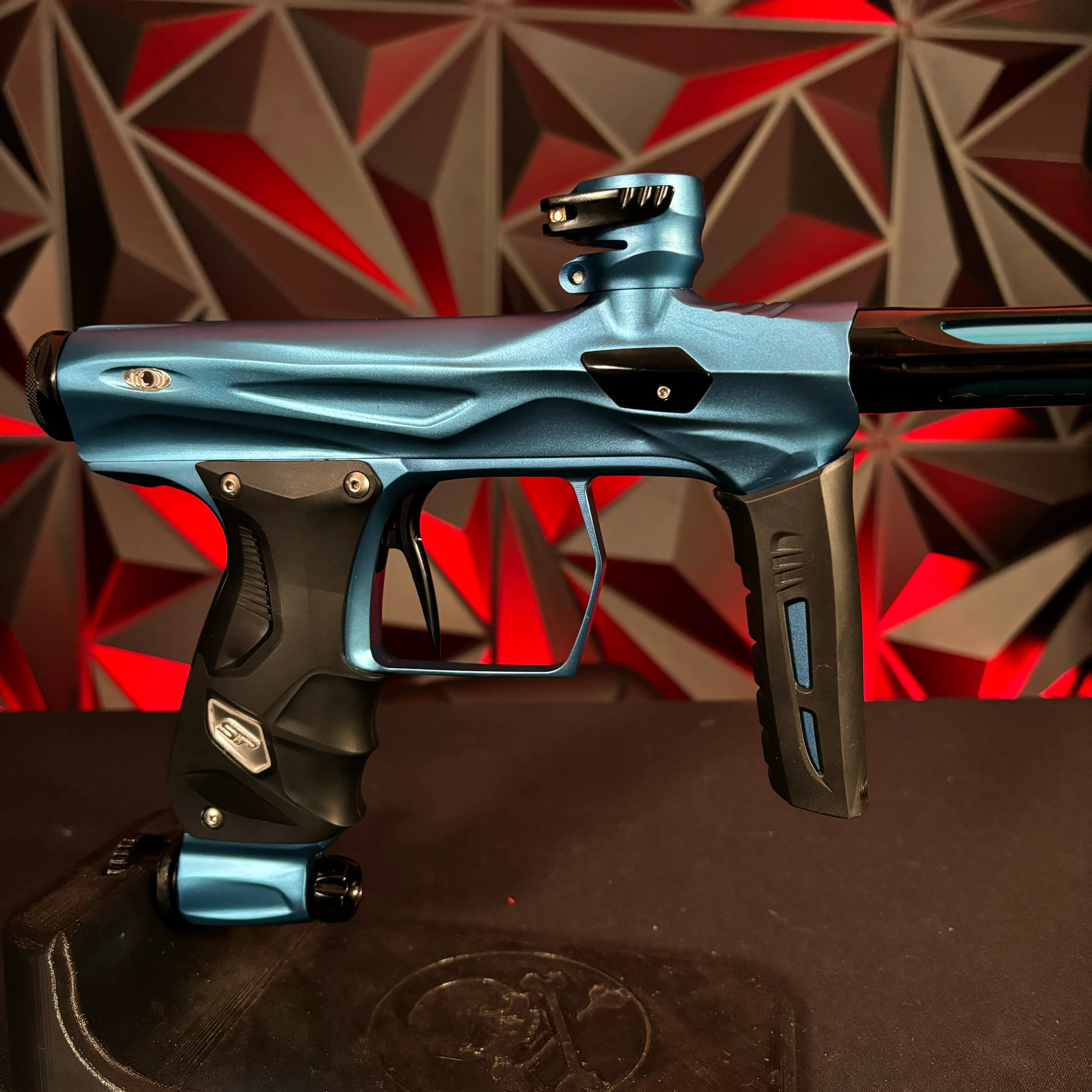 Used Shocker Amp Paintball Gun - Dust Blue - Image 3