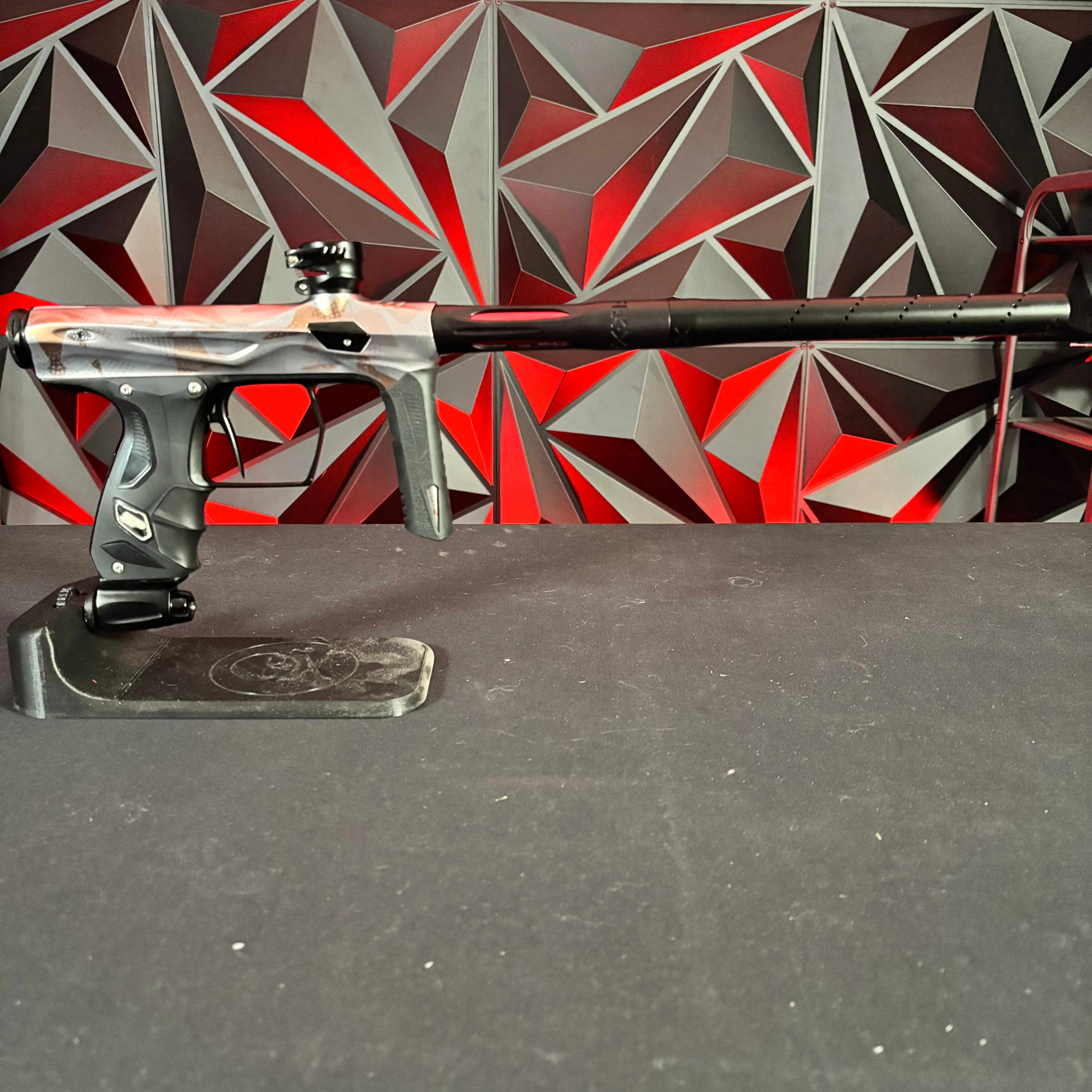Used Shocker Amp Paintball Gun - JT Camo w/Black Parts - Image 6