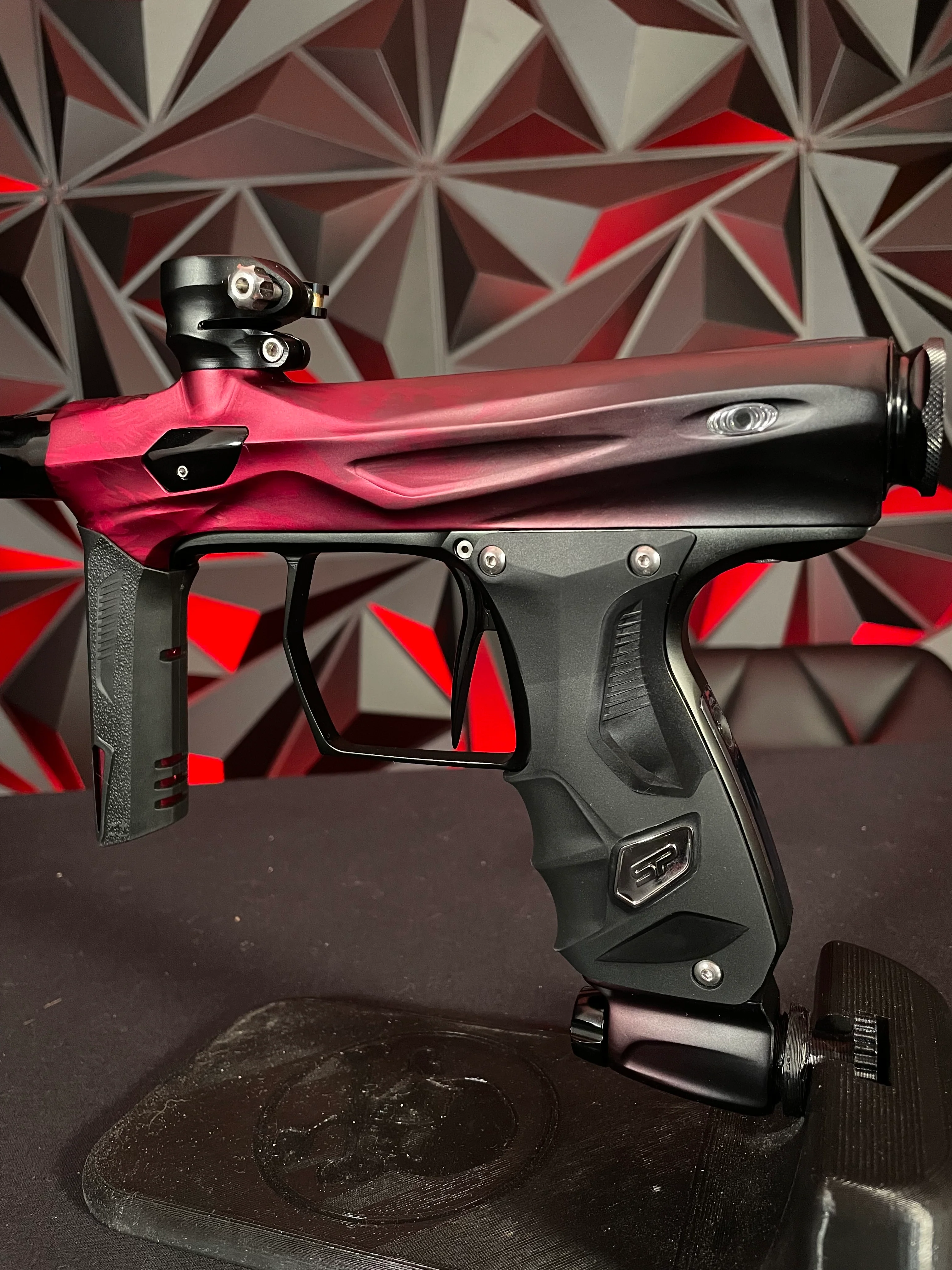 Used Shocker Amp Paintball Gun - LE Brooklyn Bears - Image 2